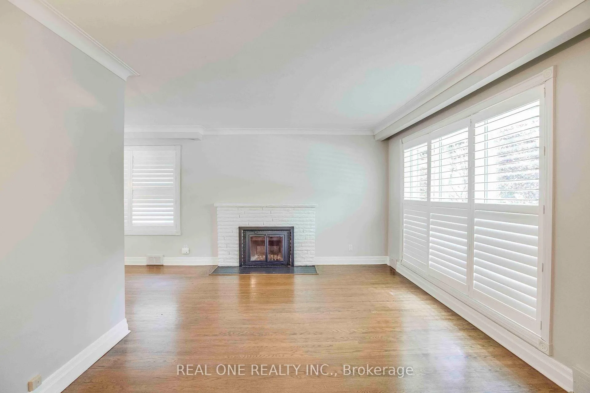 Photo 7 of 2030 Duncan Road, Oakville, Ford — HOMEH
