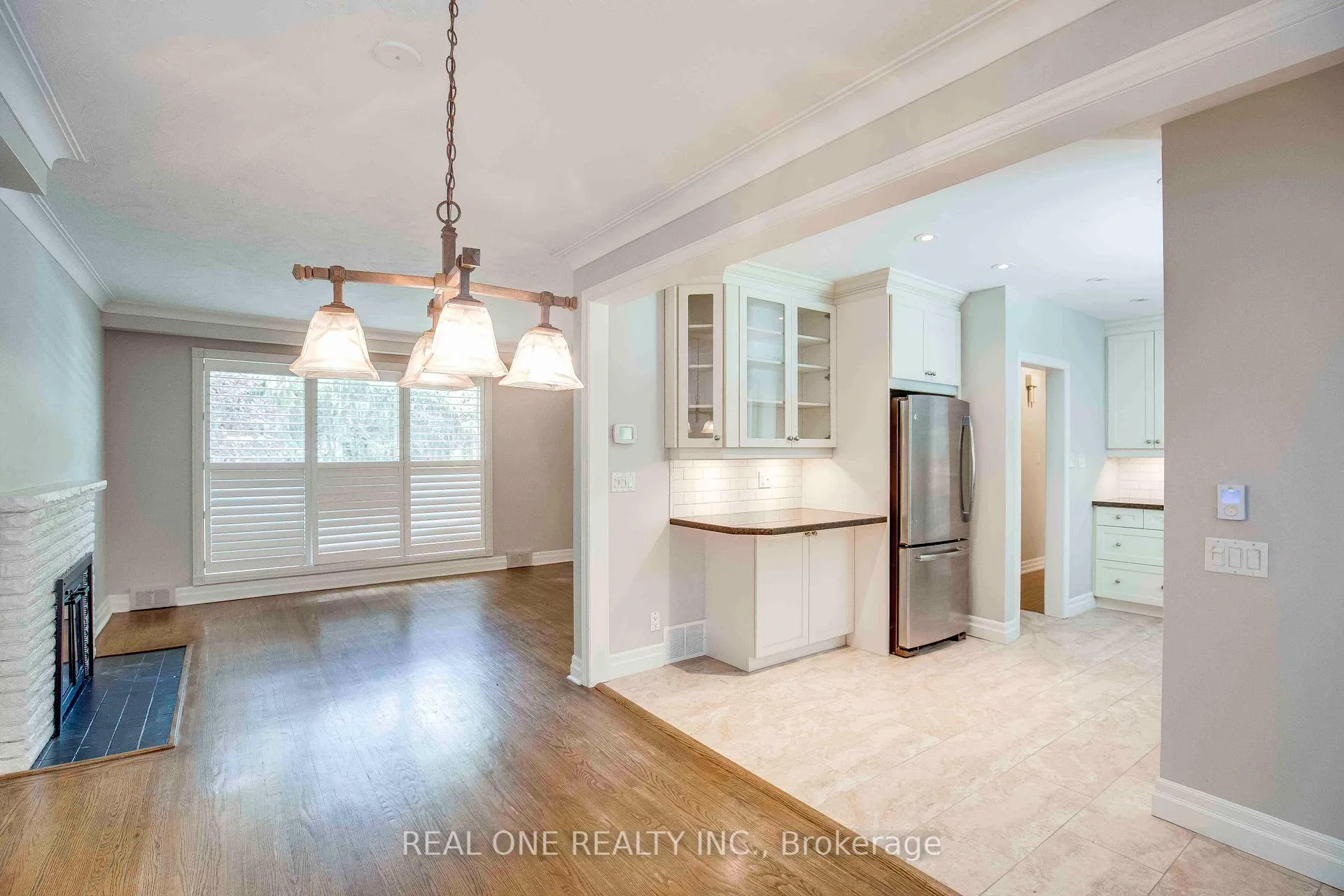 Photo 12 of 2030 Duncan Road, Oakville, Ford — HOMEH