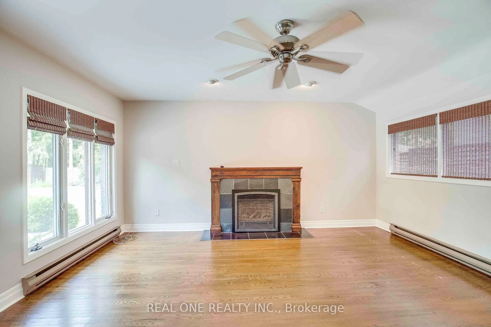 Photo 17 of 2030 Duncan Road, Oakville, Ford — HOMEH