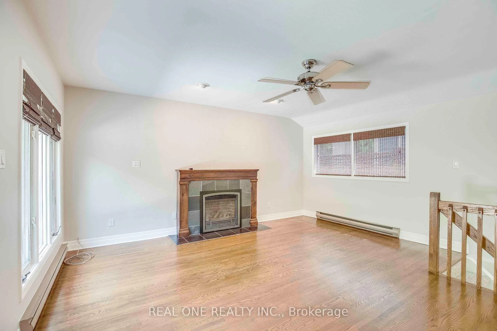 Photo 18 of 2030 Duncan Road, Oakville, Ford — HOMEH