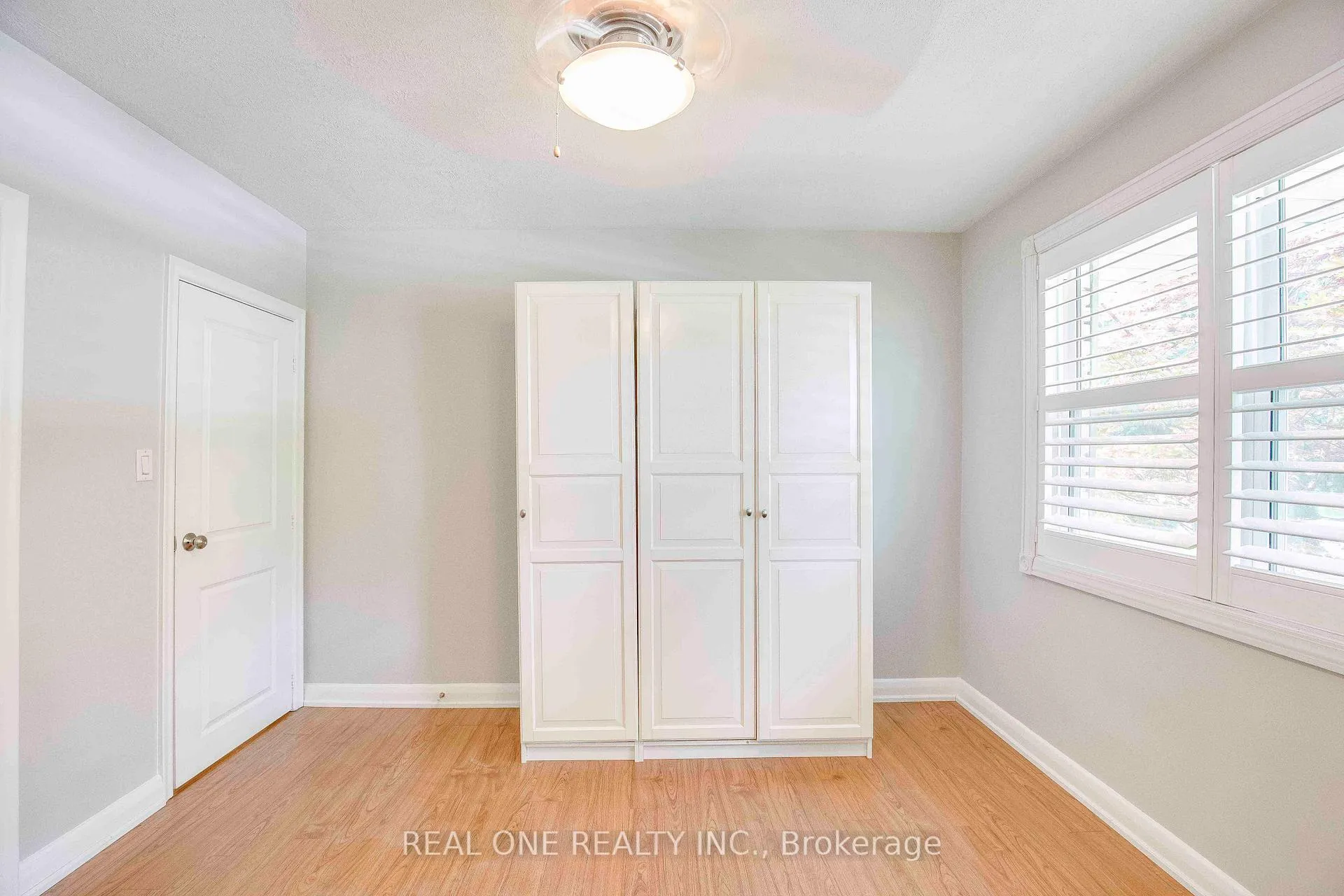 Photo 26 of 2030 Duncan Road, Oakville, Ford — HOMEH