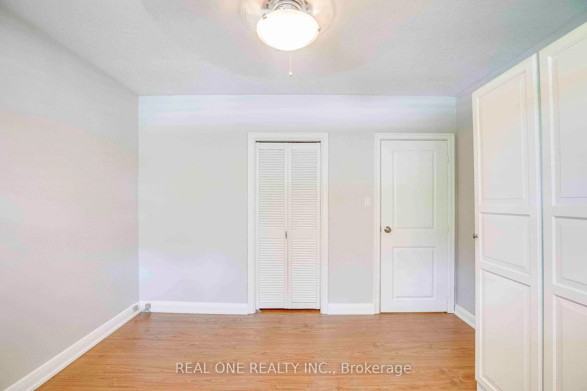 Photo 27 of 2030 Duncan Road, Oakville, Ford — HOMEH