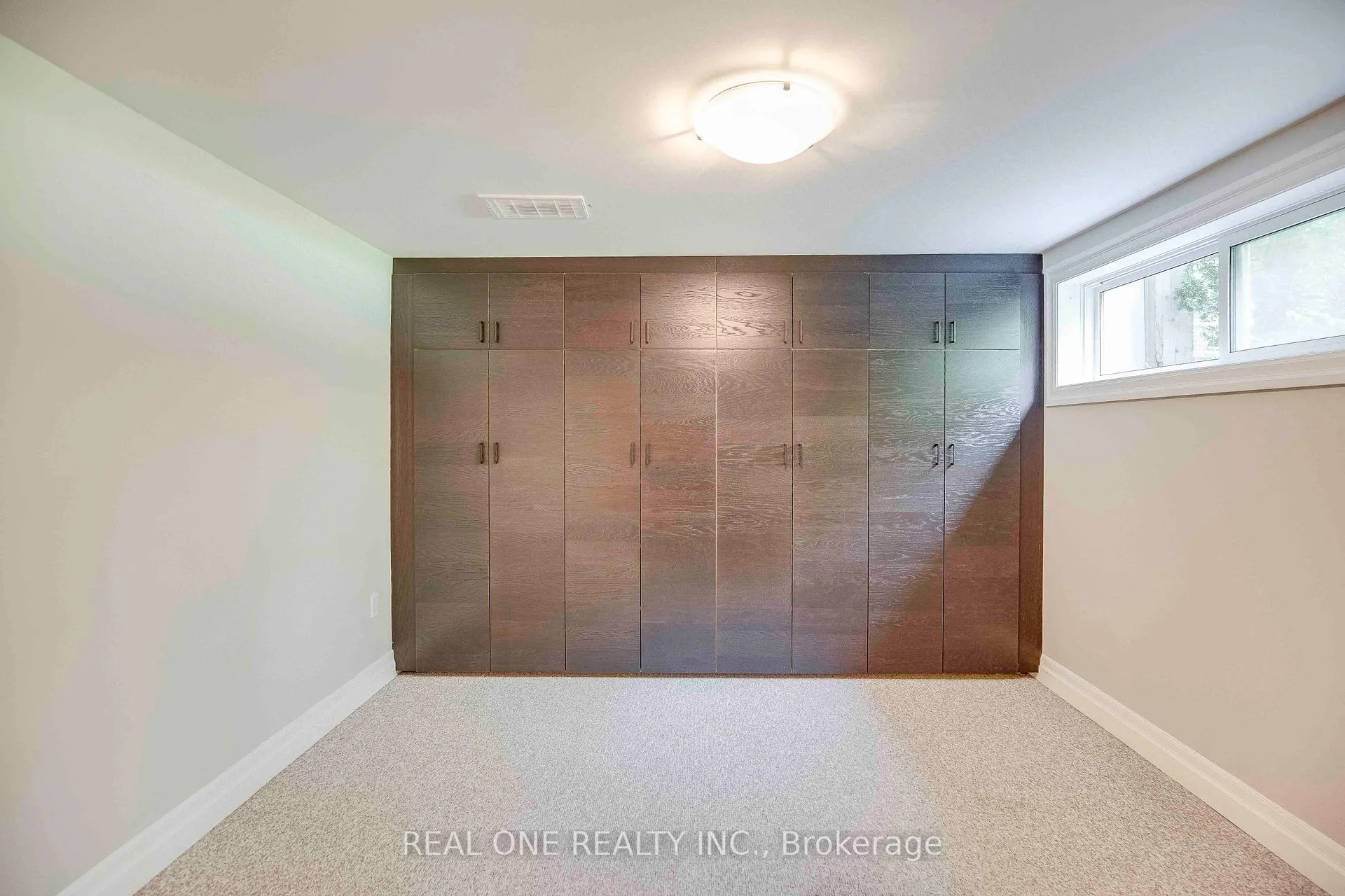 Photo 37 of 2030 Duncan Road, Oakville, Ford — HOMEH