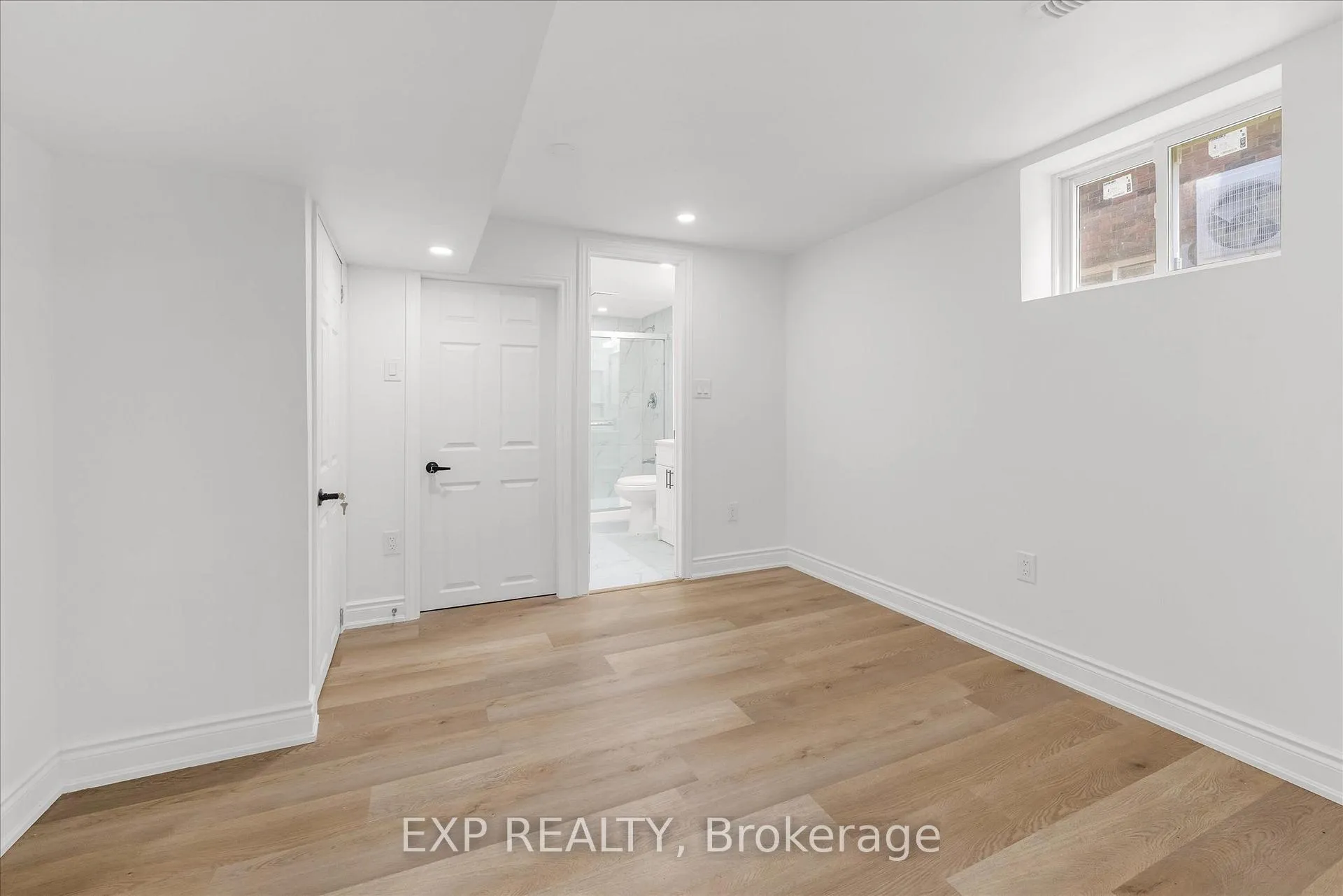 Photo 30 of 56 Moxley Drive, Hamilton, Lisgar — HOMEH
