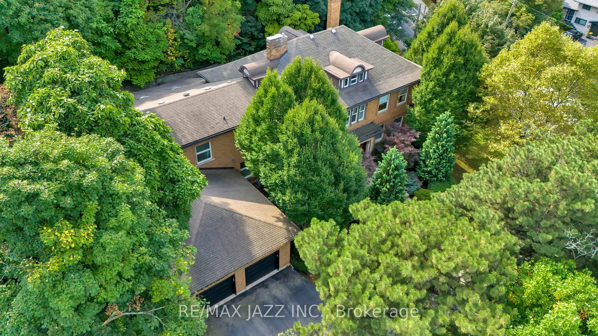 Photo 1 of 407 Queen Street S, Hamilton, Durand — HOMEH