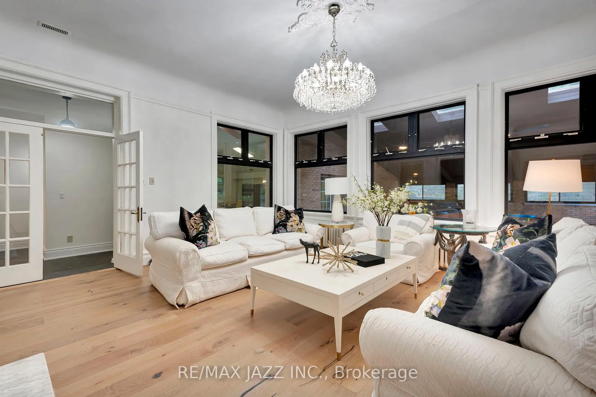 Photo 20 of 407 Queen Street S, Hamilton, Durand — HOMEH