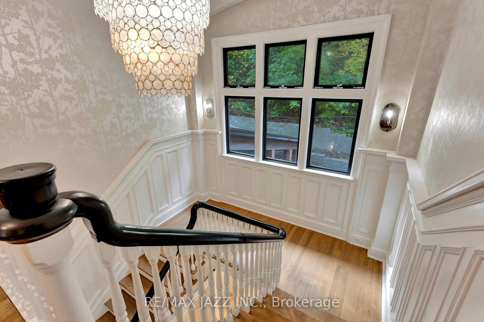 Photo 26 of 407 Queen Street S, Hamilton, Durand — HOMEH