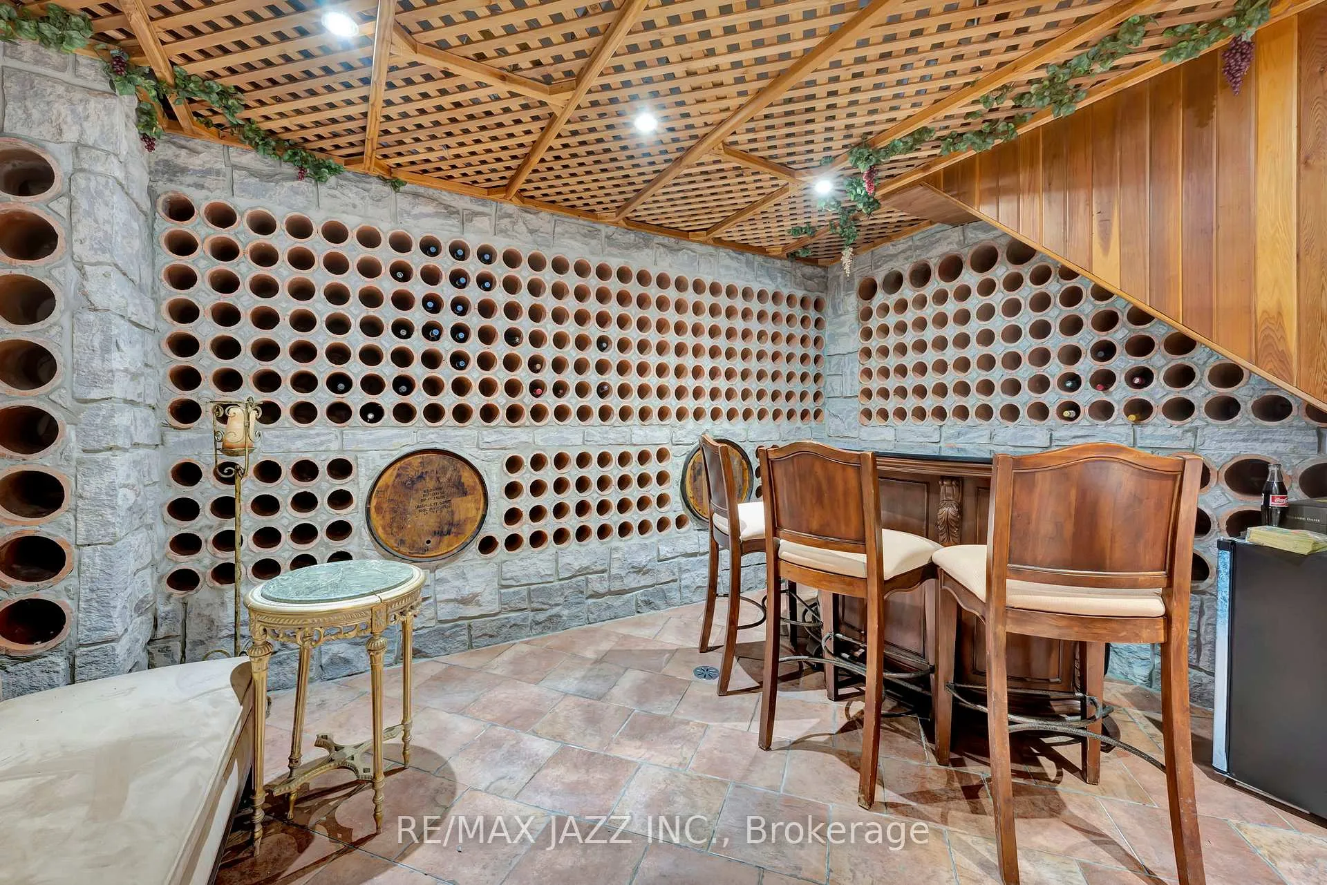 Photo 38 of 407 Queen Street S, Hamilton, Durand — HOMEH