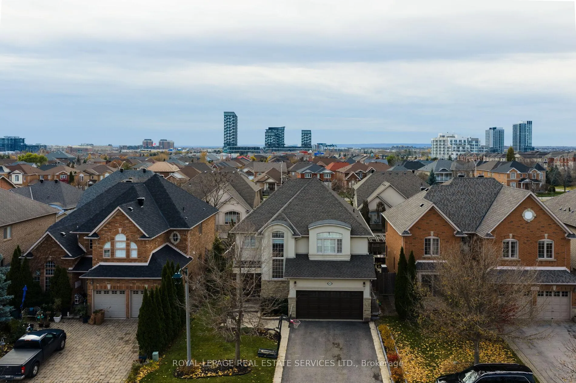 Photo 1 of 2472 Chaplin Road, Oakville, Joshua Creek — HOMEH