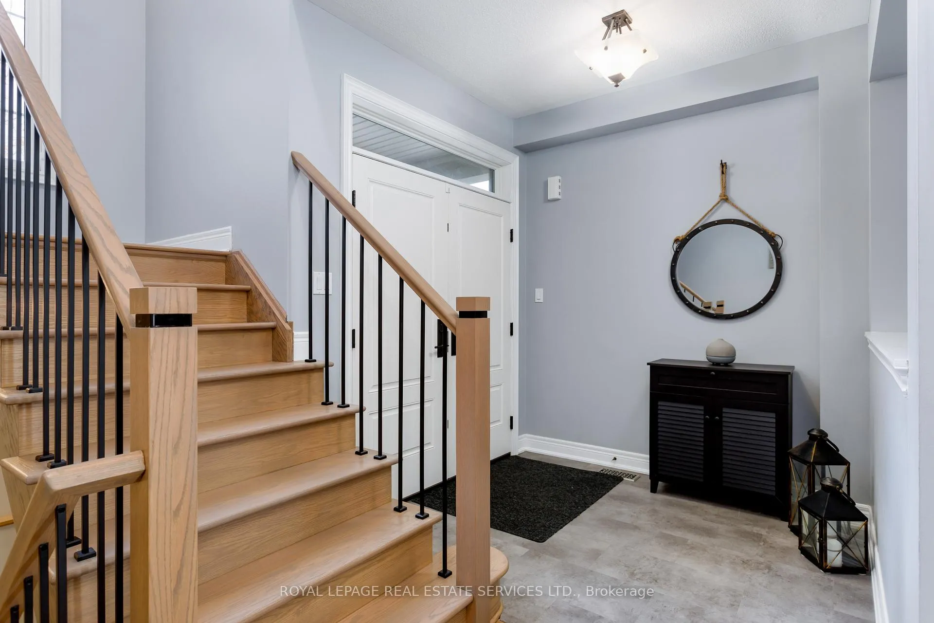 Photo 4 of 2472 Chaplin Road, Oakville, Joshua Creek — HOMEH