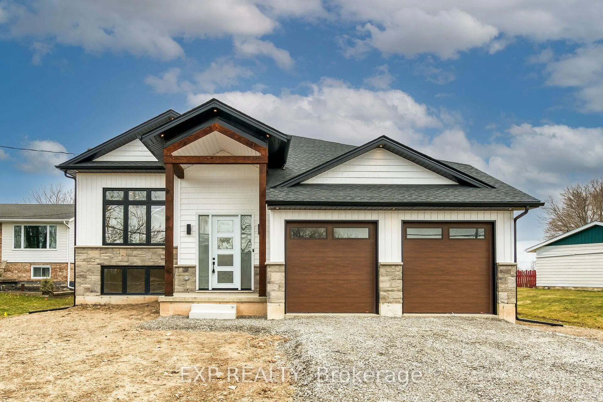Photo 2 of 434 Concession 2 Road, Port Colborne, Bethel — HOMEH