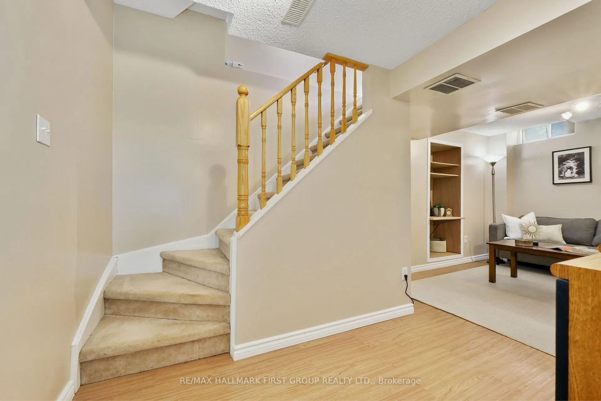 Photo 19 of 993 Fraser Court, Cobourg — HOMEH
