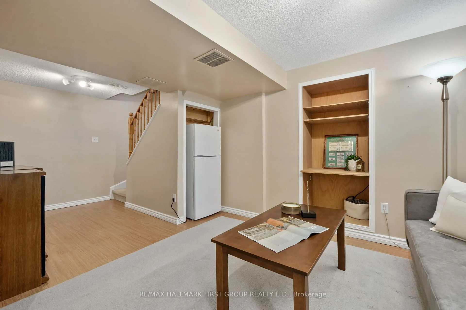 Photo 21 of 993 Fraser Court, Cobourg — HOMEH