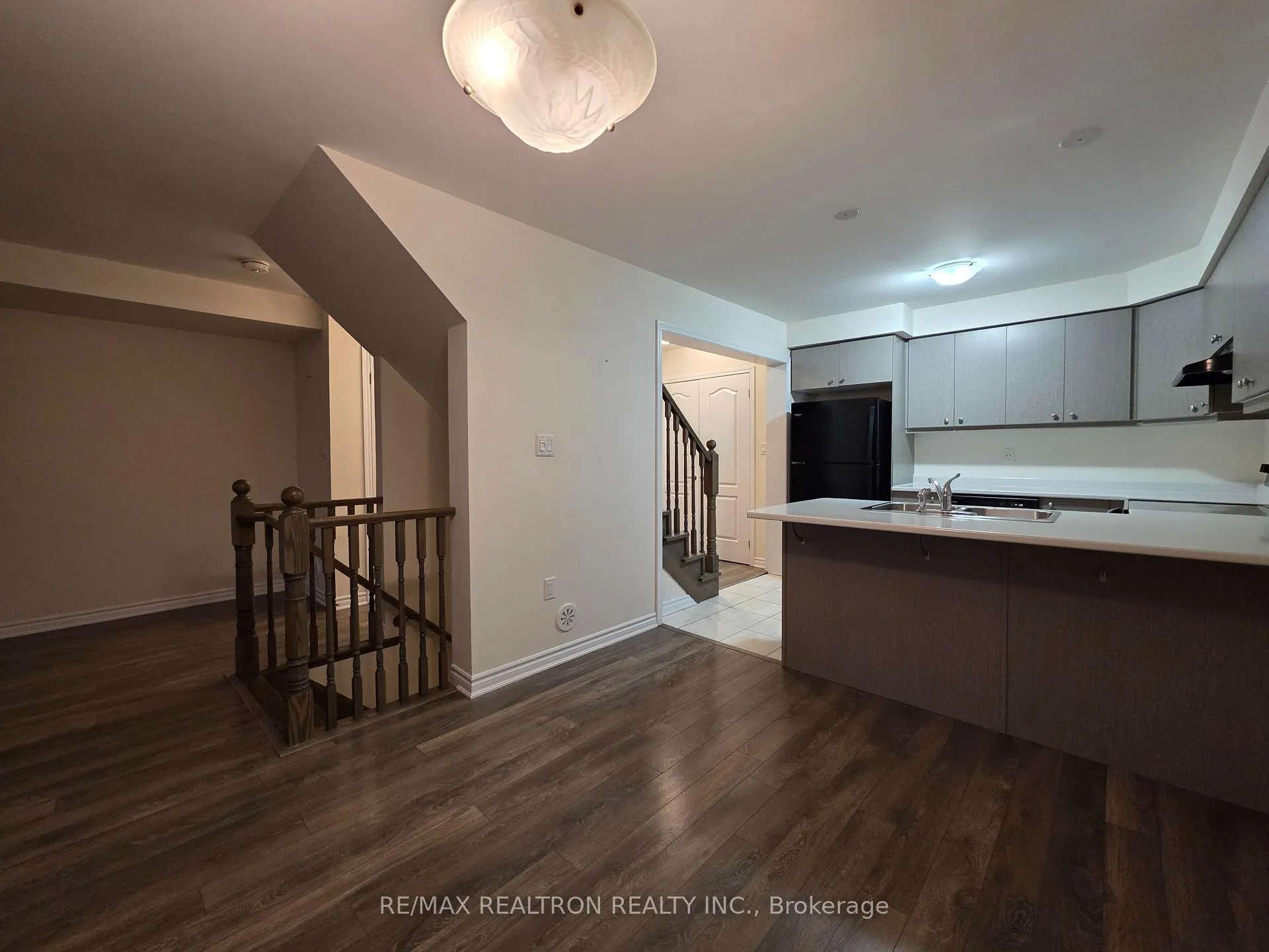Photo 3 of 2495 Fall Harvest Crescent, Pickering, Rural Pickering — HOMEH