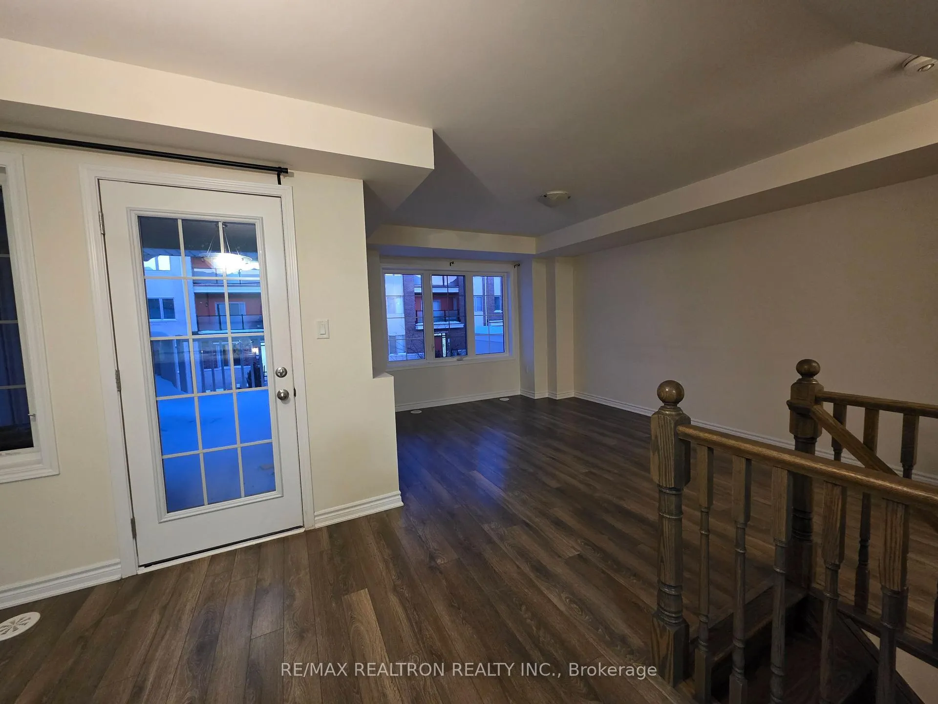 Photo 5 of 2495 Fall Harvest Crescent, Pickering, Rural Pickering — HOMEH