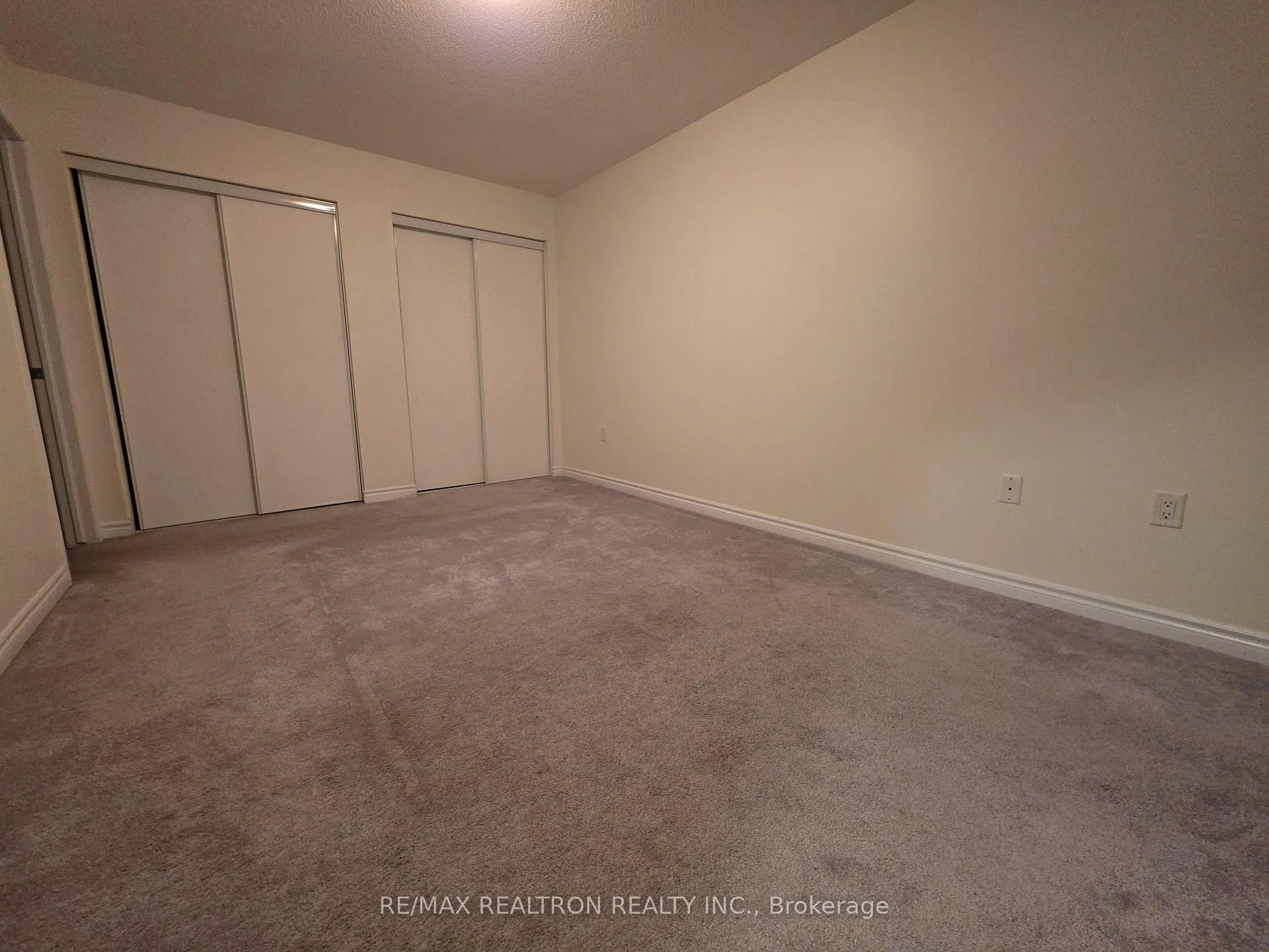 Photo 14 of 2495 Fall Harvest Crescent, Pickering, Rural Pickering — HOMEH