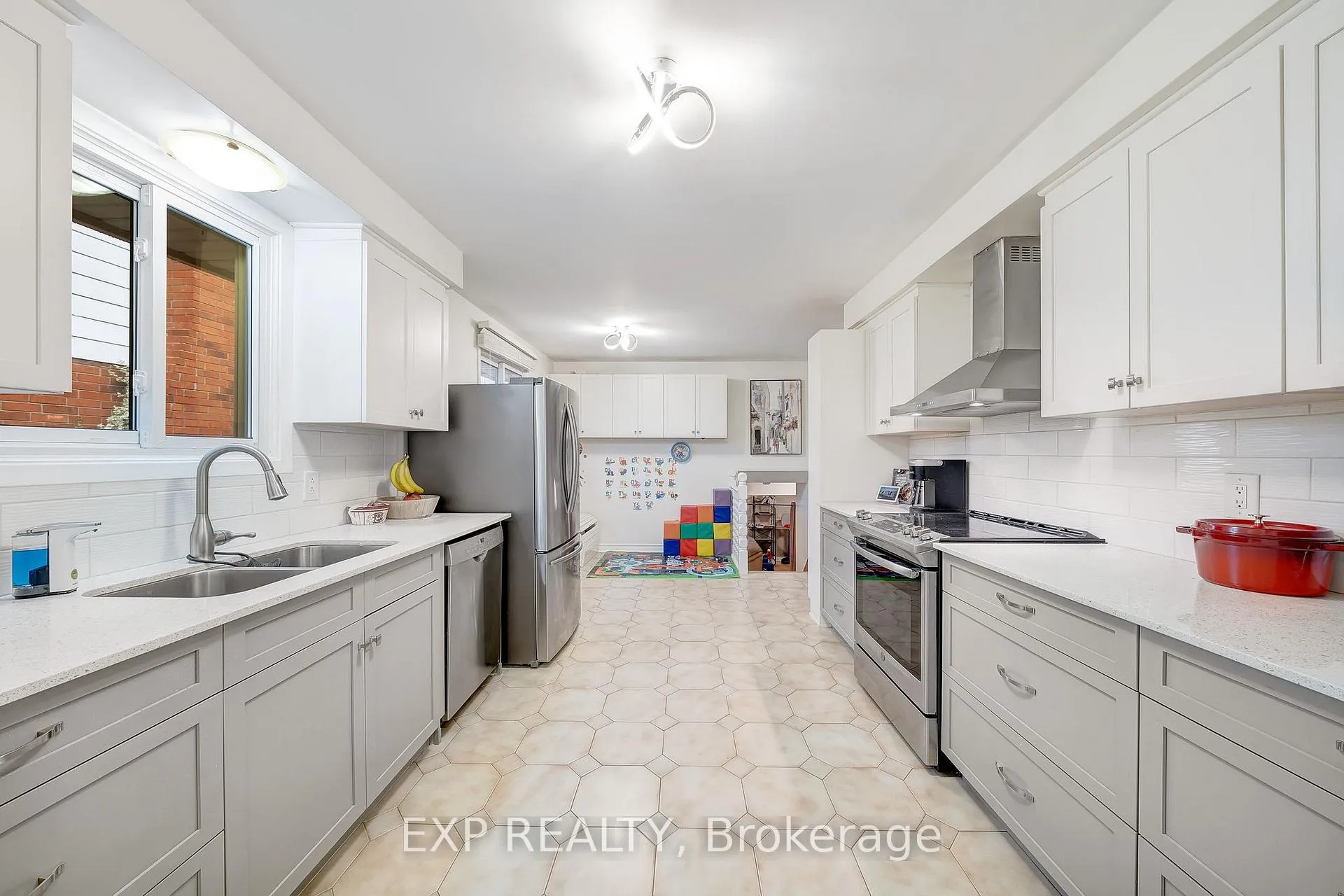 Photo 4 of 6185 Eldorado Avenue, Niagara Falls, West Wood — HOMEH