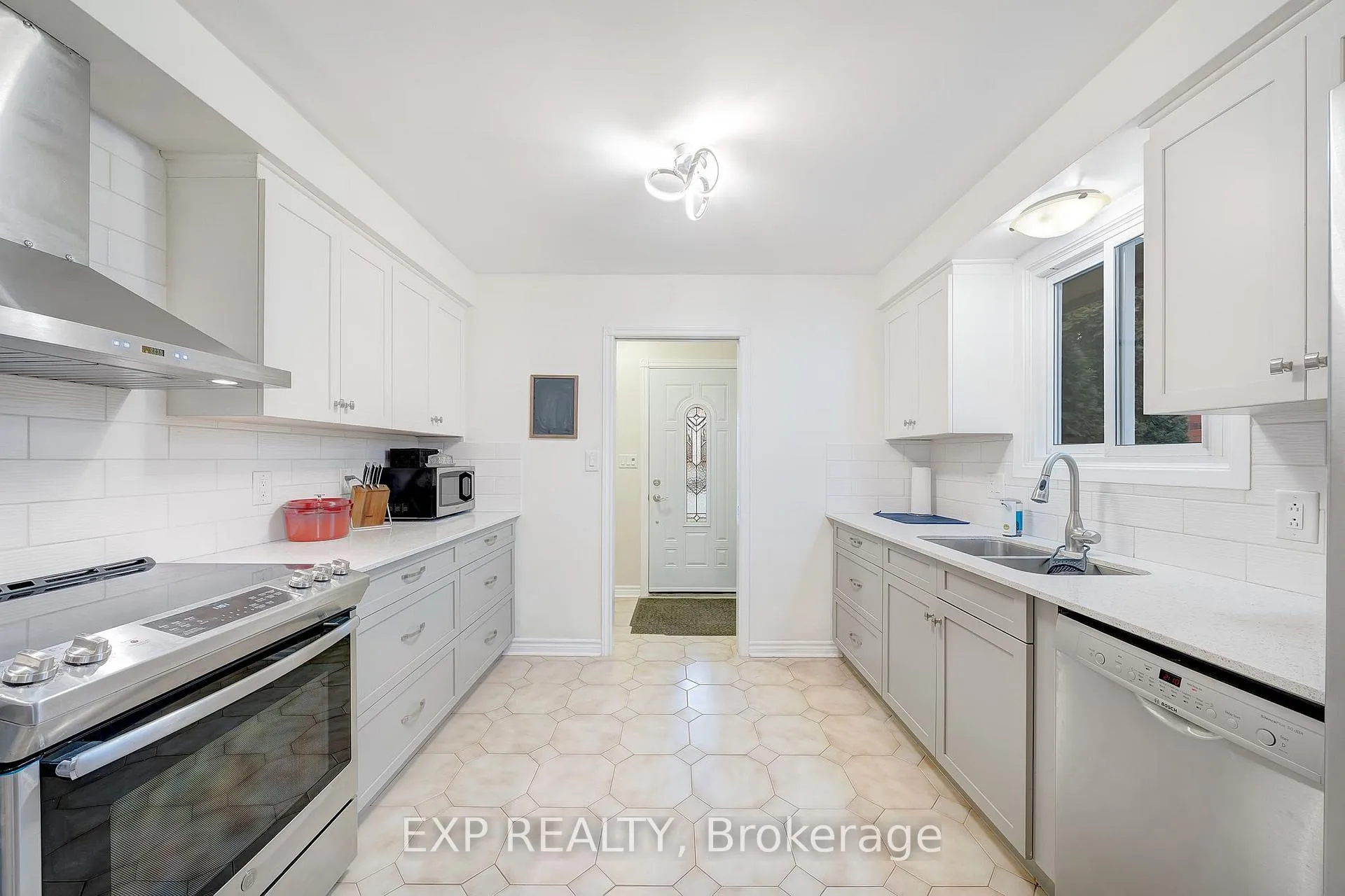 Photo 7 of 6185 Eldorado Avenue, Niagara Falls, West Wood — HOMEH