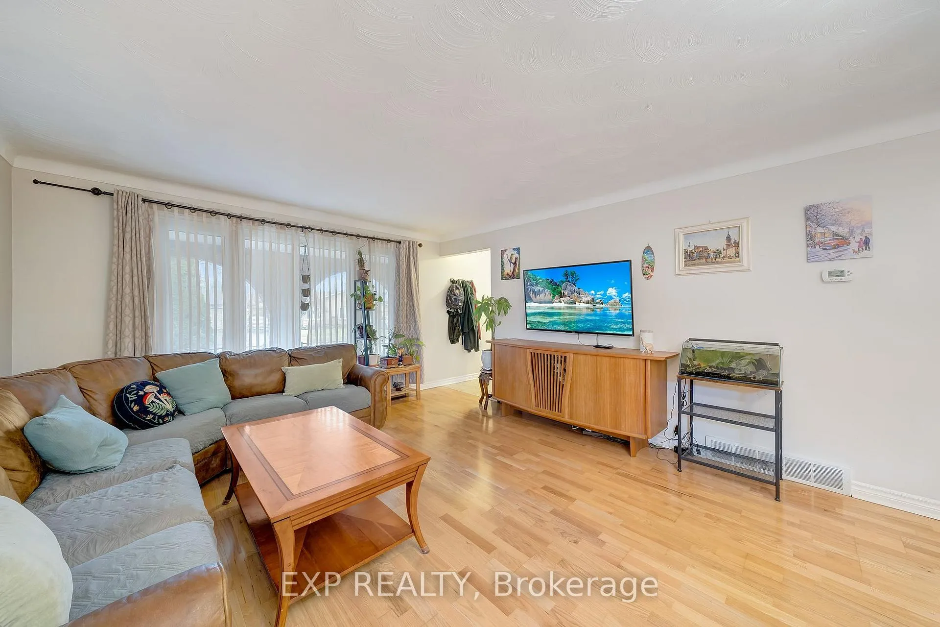 Photo 10 of 6185 Eldorado Avenue, Niagara Falls, West Wood — HOMEH