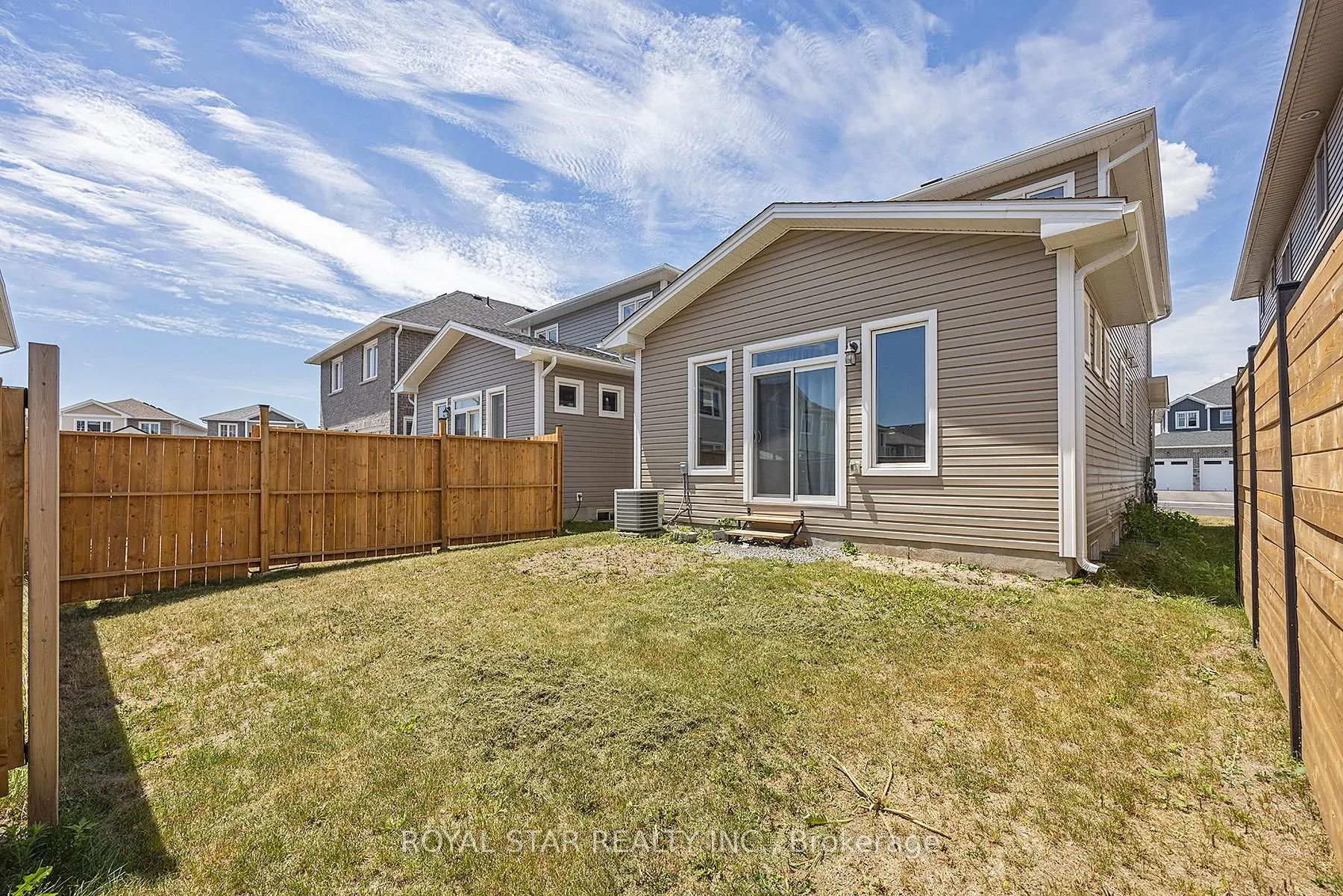Photo 7 of 498 Beth Crescent, Kingston, City Northwest — HOMEH