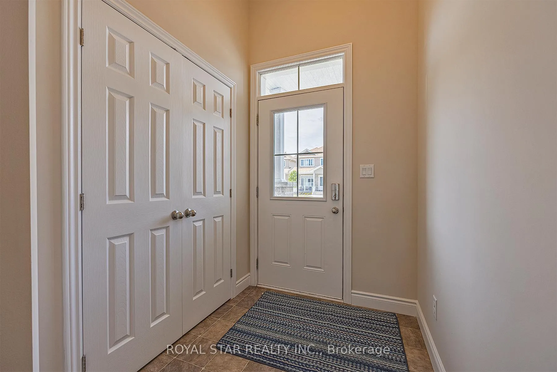 Photo 8 of 498 Beth Crescent, Kingston, City Northwest — HOMEH
