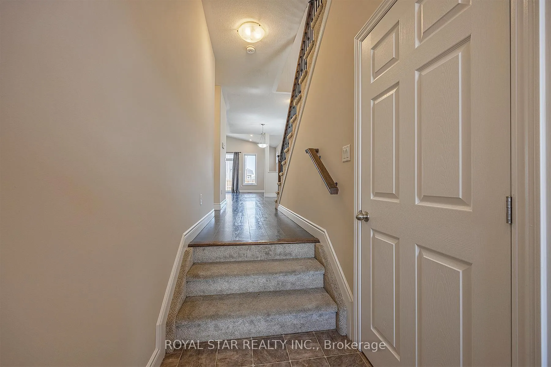Photo 9 of 498 Beth Crescent, Kingston, City Northwest — HOMEH