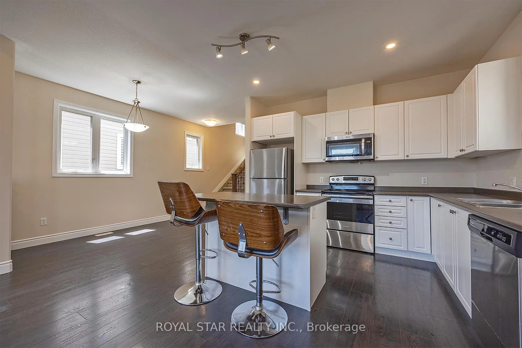 Photo 13 of 498 Beth Crescent, Kingston, City Northwest — HOMEH