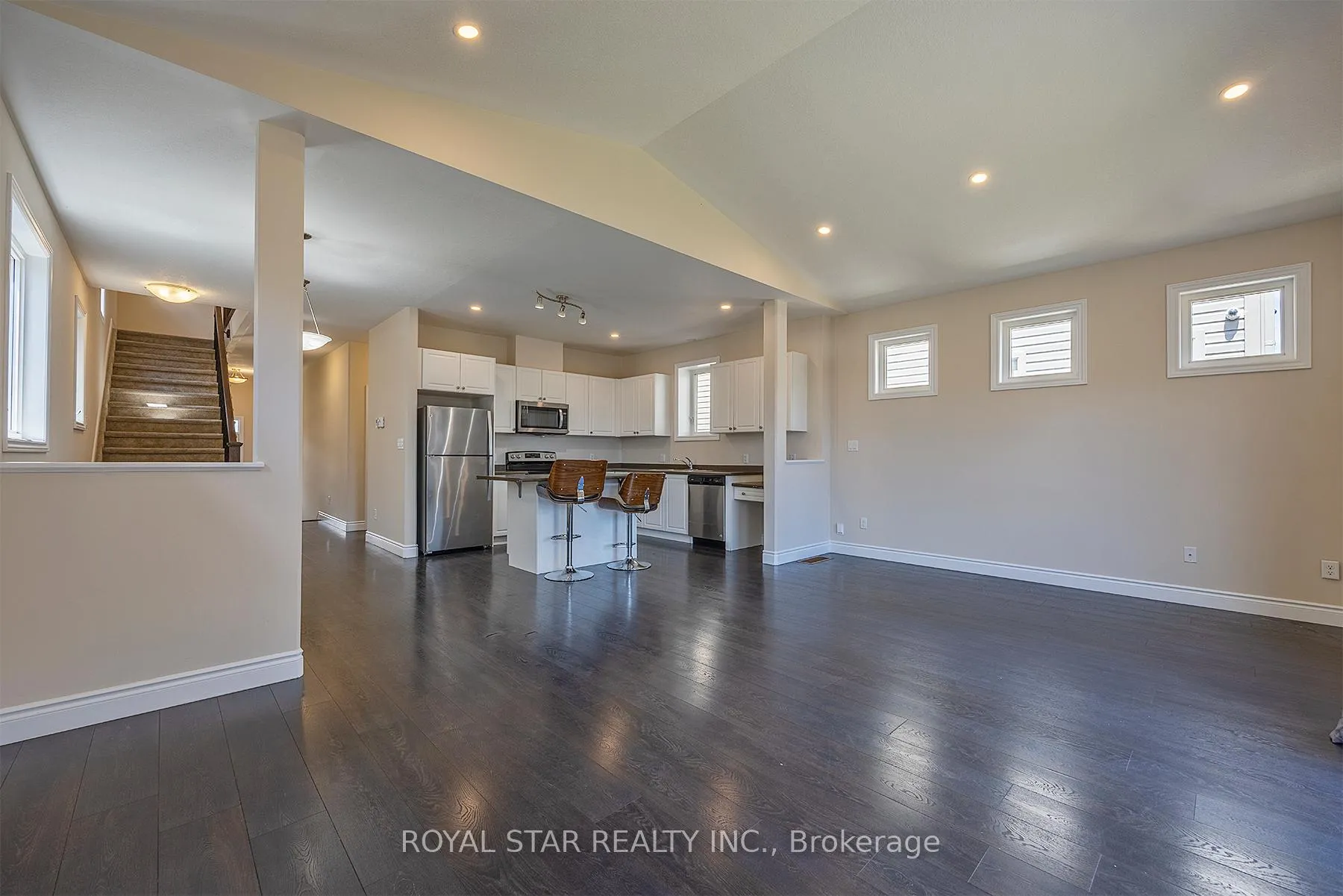Photo 18 of 498 Beth Crescent, Kingston, City Northwest — HOMEH