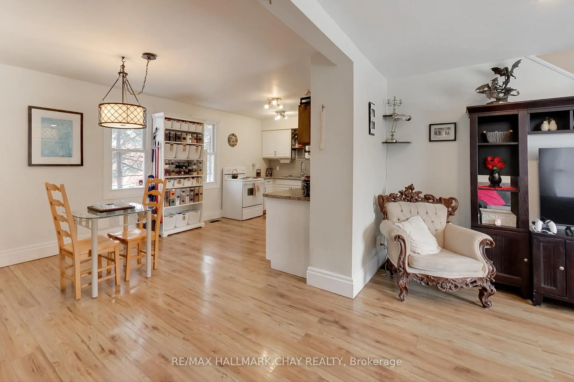 Photo 8 of 7440 26 Highway, Clearview, Stayner — HOMEH