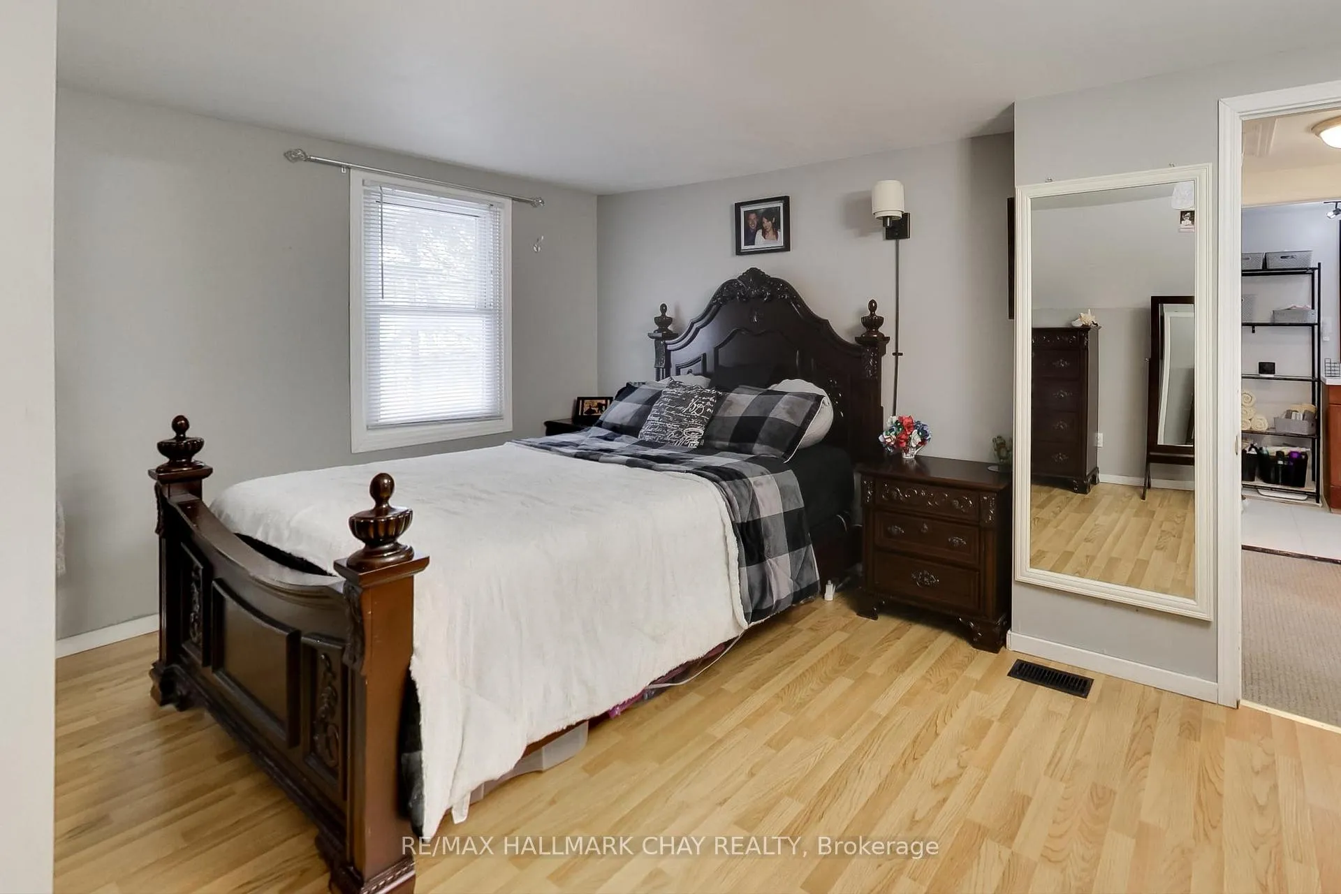 Photo 15 of 7440 26 Highway, Clearview, Stayner — HOMEH