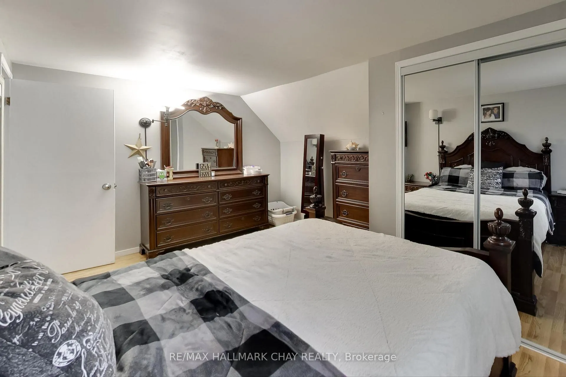 Photo 17 of 7440 26 Highway, Clearview, Stayner — HOMEH