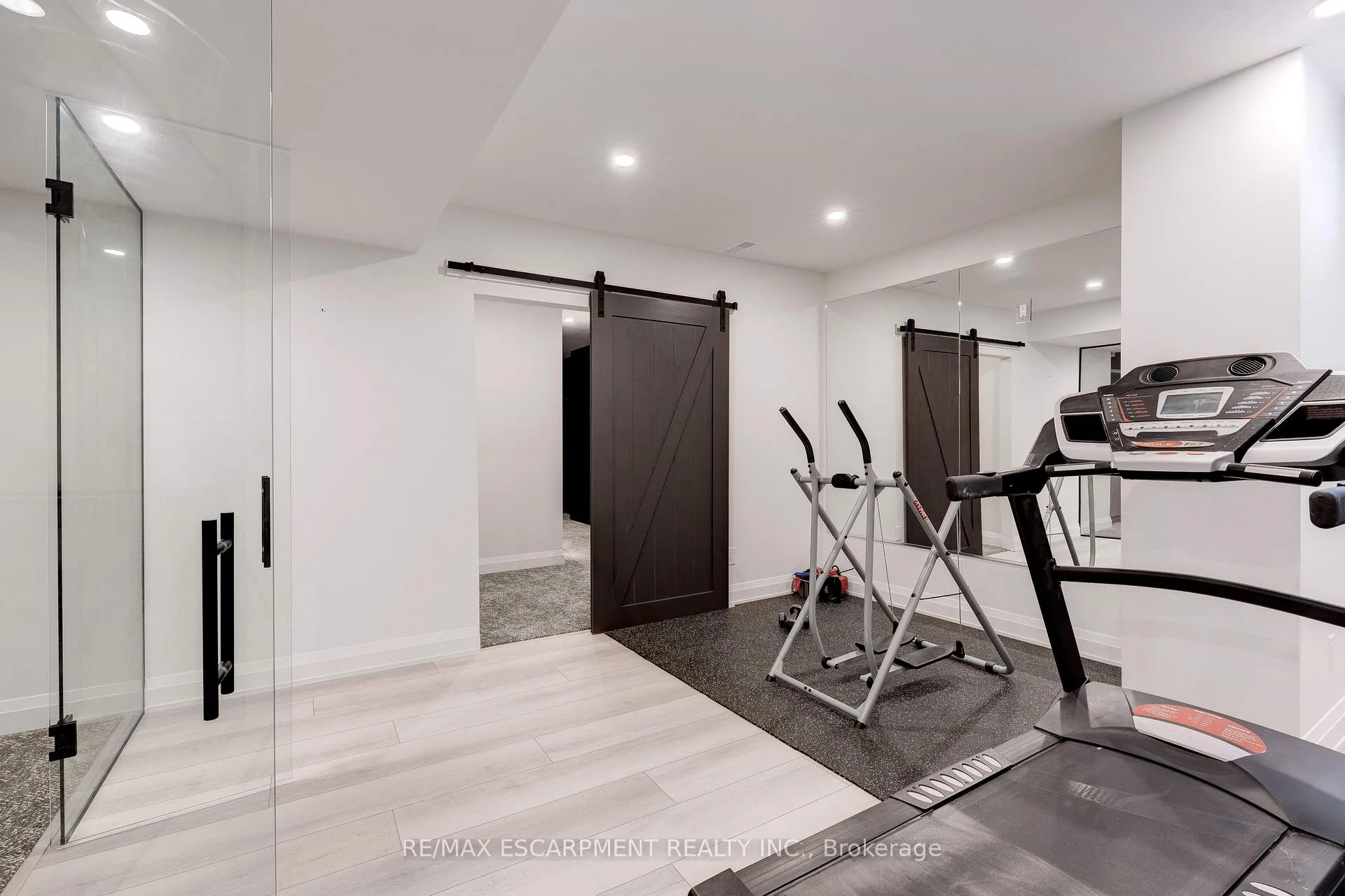 Photo 41 of 142 Watercrest Drive, Hamilton, Stoney Creek — HOMEH