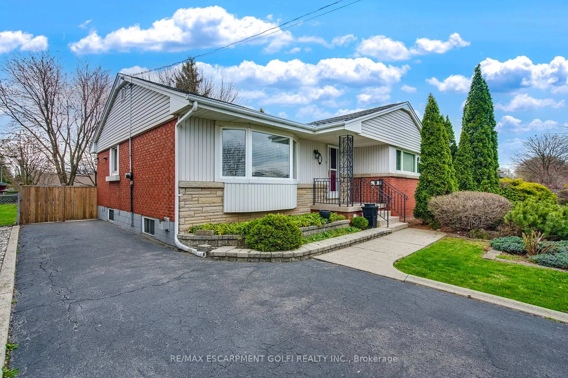 Photo 4 of 65 Warren Avenue, Hamilton, Balfour — HOMEH