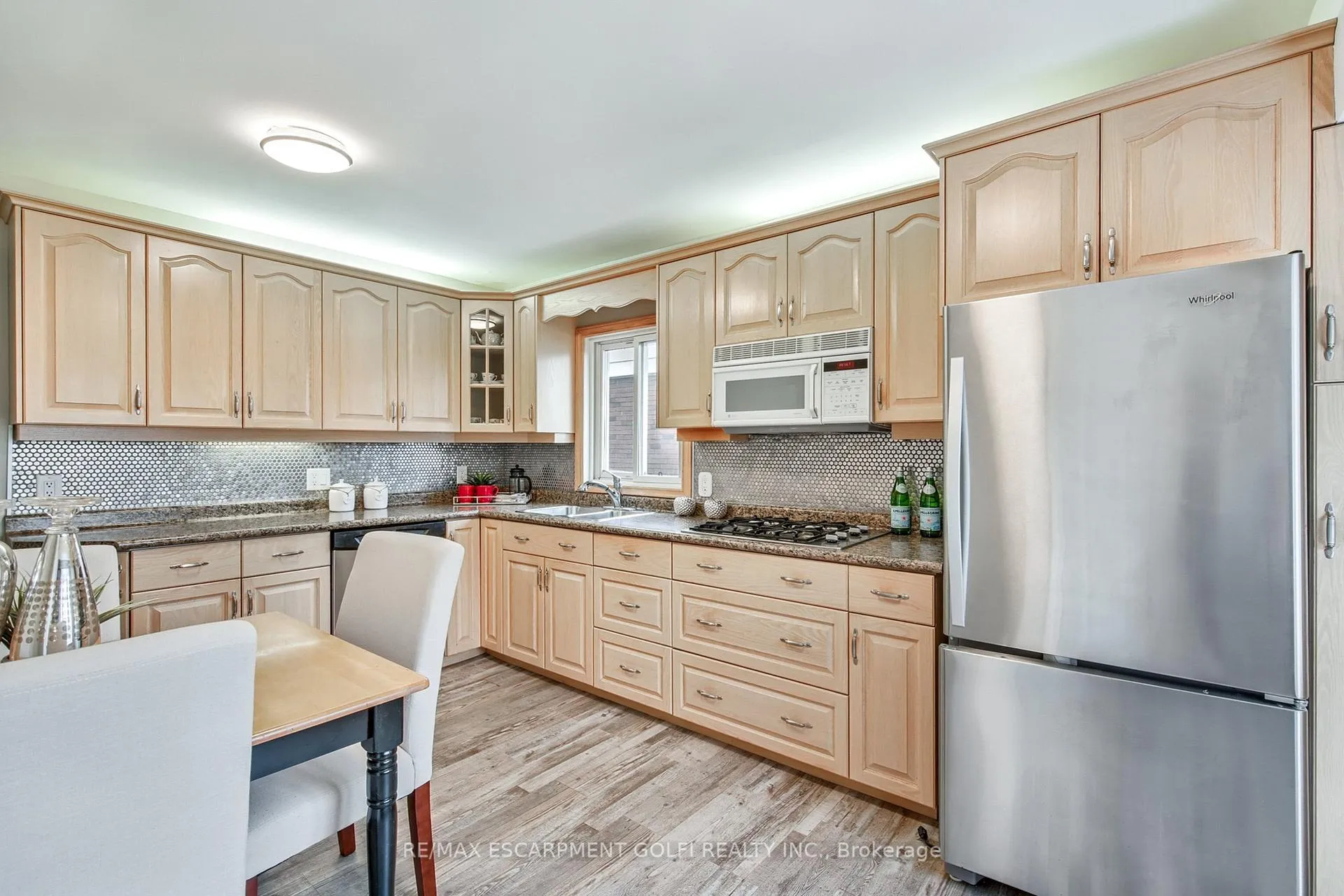Photo 11 of 65 Warren Avenue, Hamilton, Balfour — HOMEH