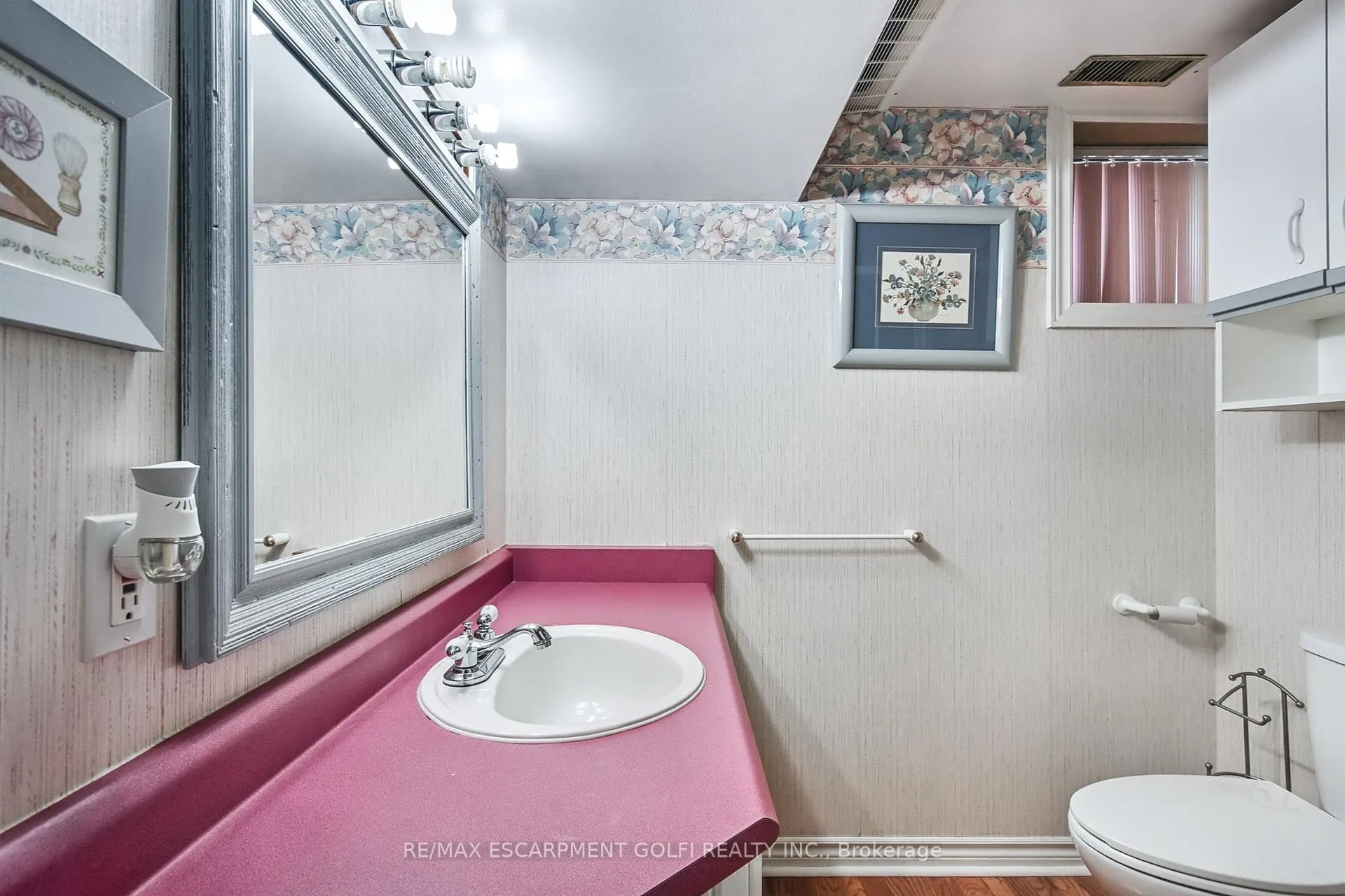 Photo 27 of 65 Warren Avenue, Hamilton, Balfour — HOMEH
