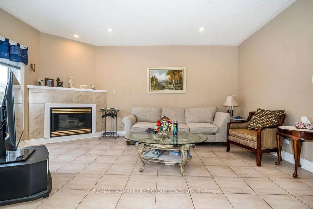 Photo 15 of 931 Pickering Beach Road, Ajax, South East — HOMEH
