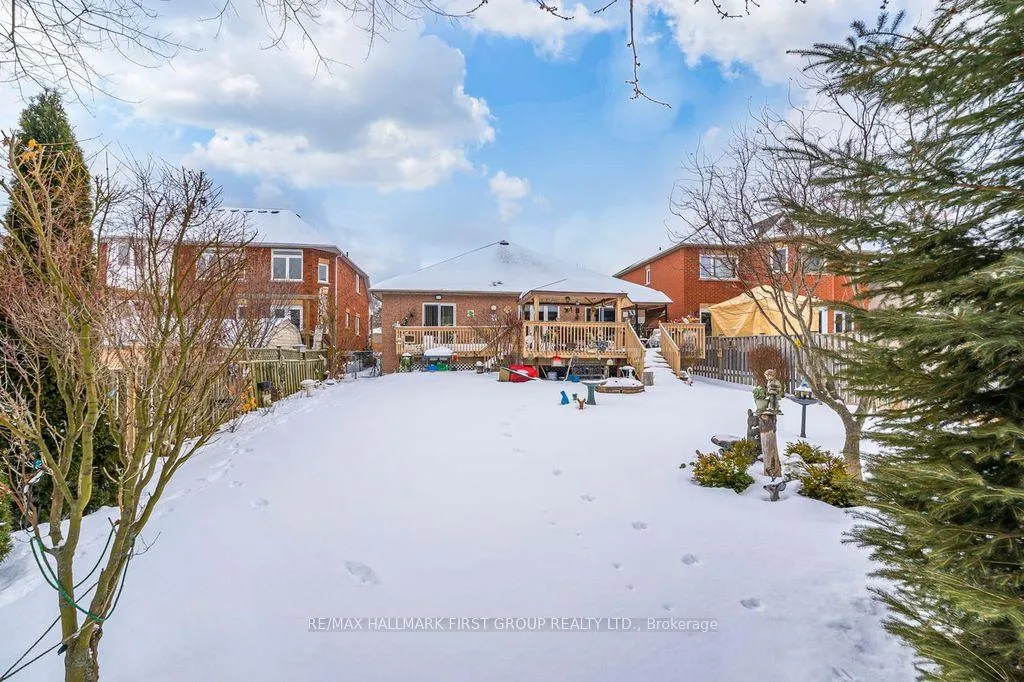 Photo 34 of 931 Pickering Beach Road, Ajax, South East — HOMEH