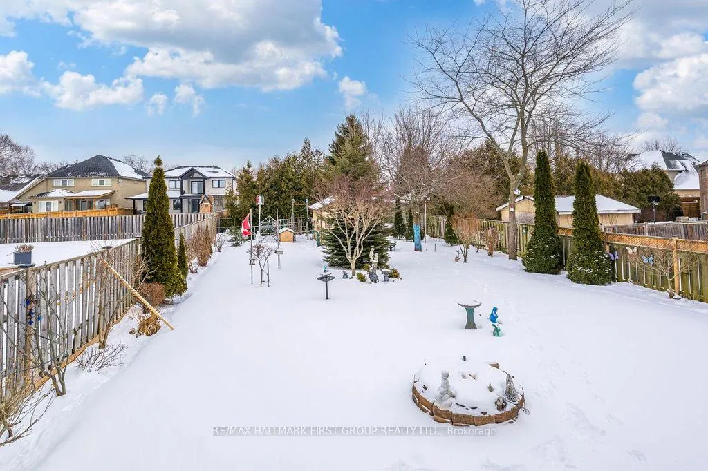 Photo 36 of 931 Pickering Beach Road, Ajax, South East — HOMEH