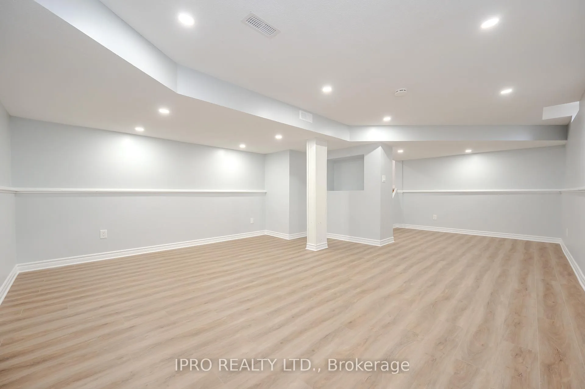 Photo 35 of 180 Westvale Drive, Waterloo — HOMEH