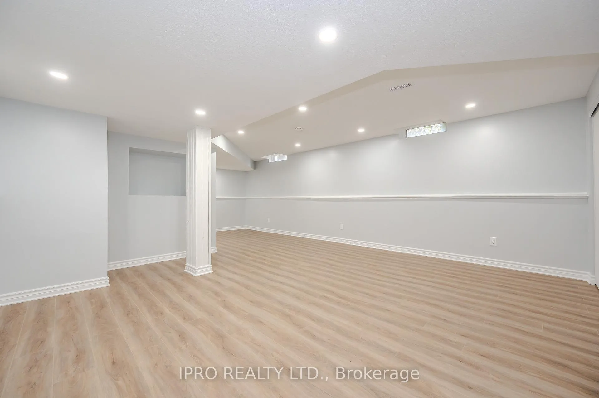 Photo 36 of 180 Westvale Drive, Waterloo — HOMEH