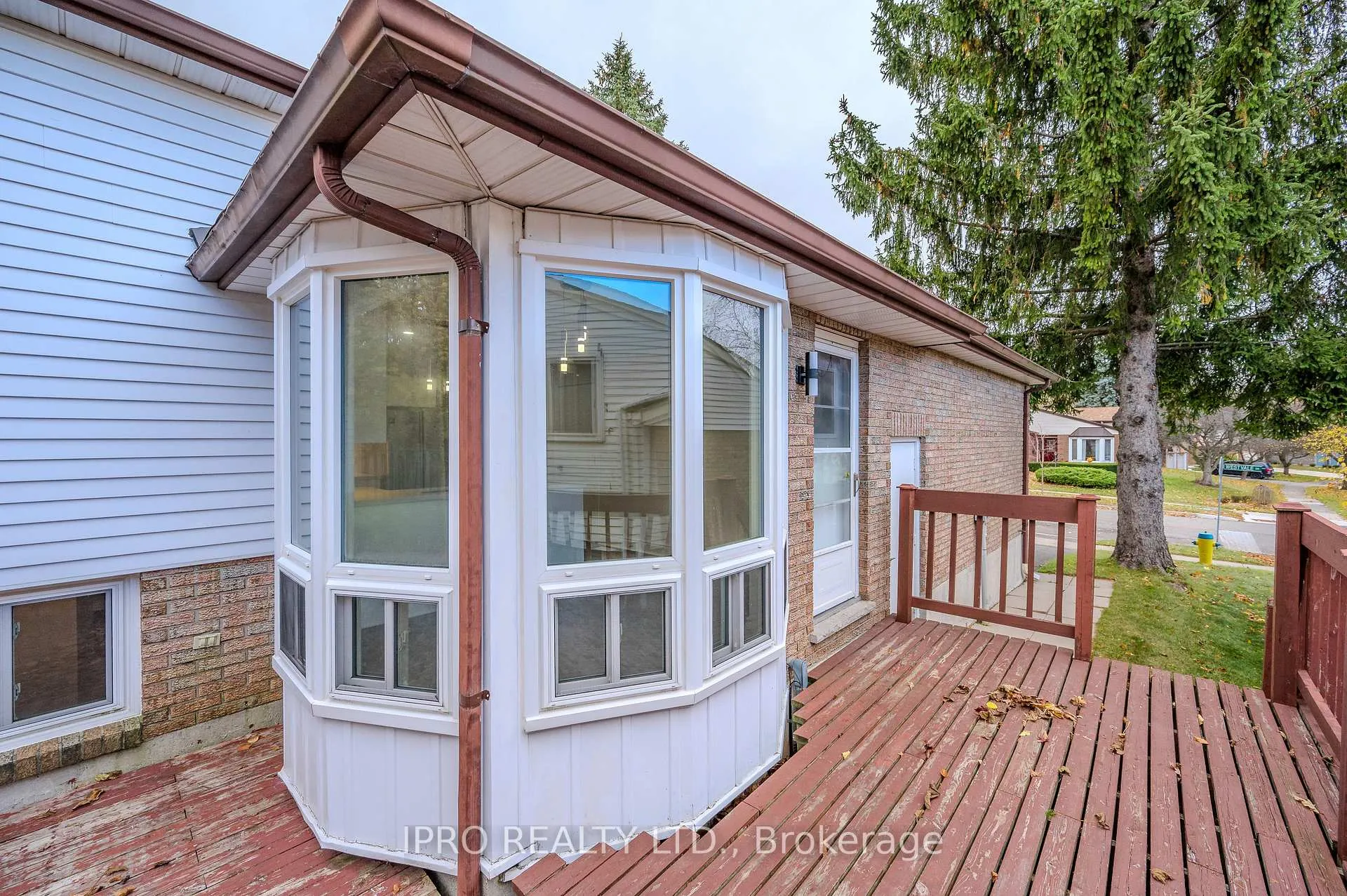 Photo 37 of 180 Westvale Drive, Waterloo — HOMEH