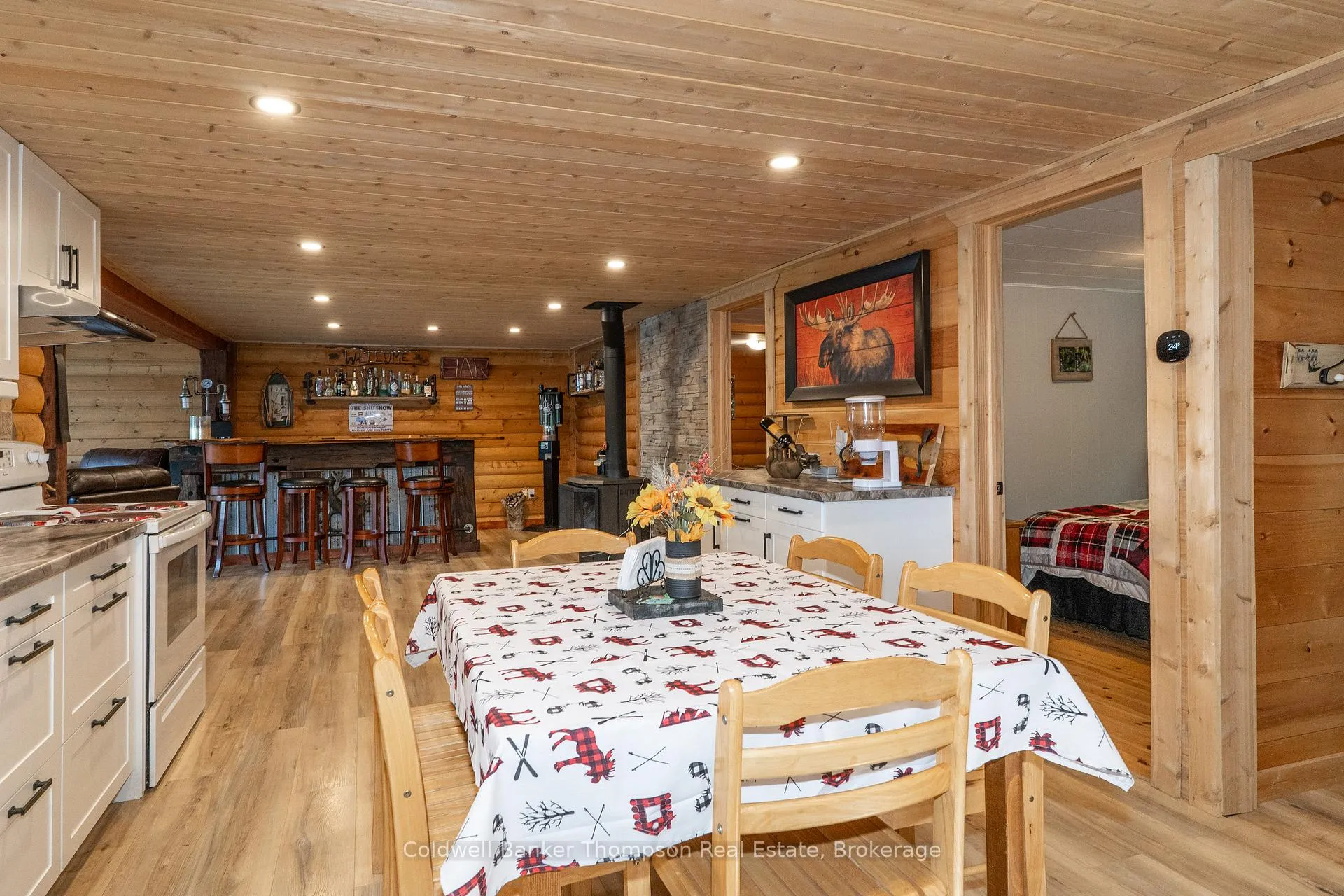 Photo 6 of 594 Silver Lake Road, Magnetawan, Spence — HOMEH