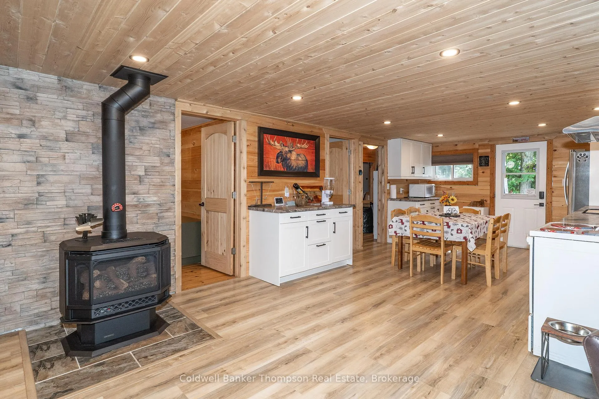 Photo 12 of 594 Silver Lake Road, Magnetawan, Spence — HOMEH