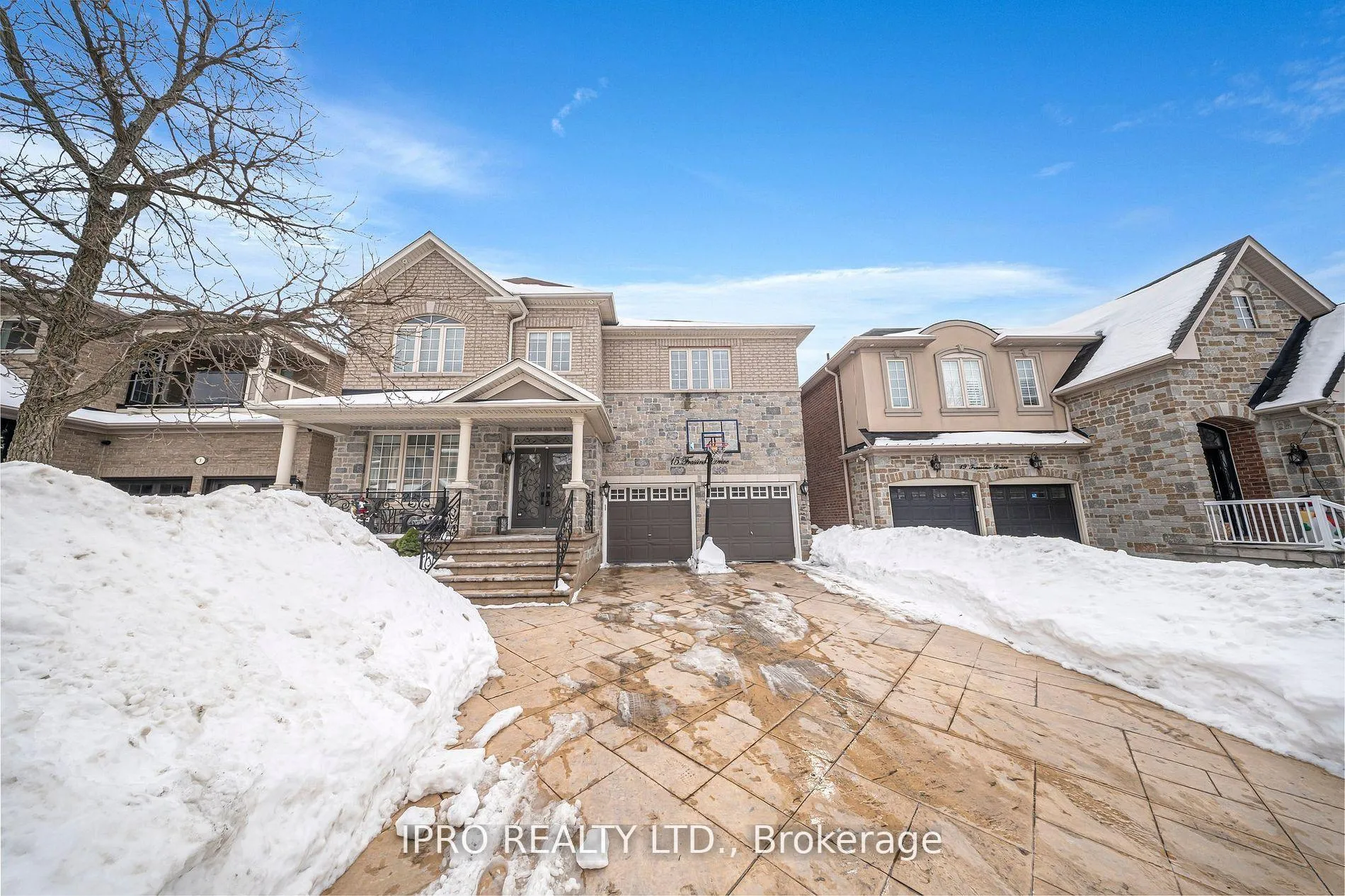 Photo 3 of 15 Frassino Drive, Vaughan, Vellore Village — HOMEH