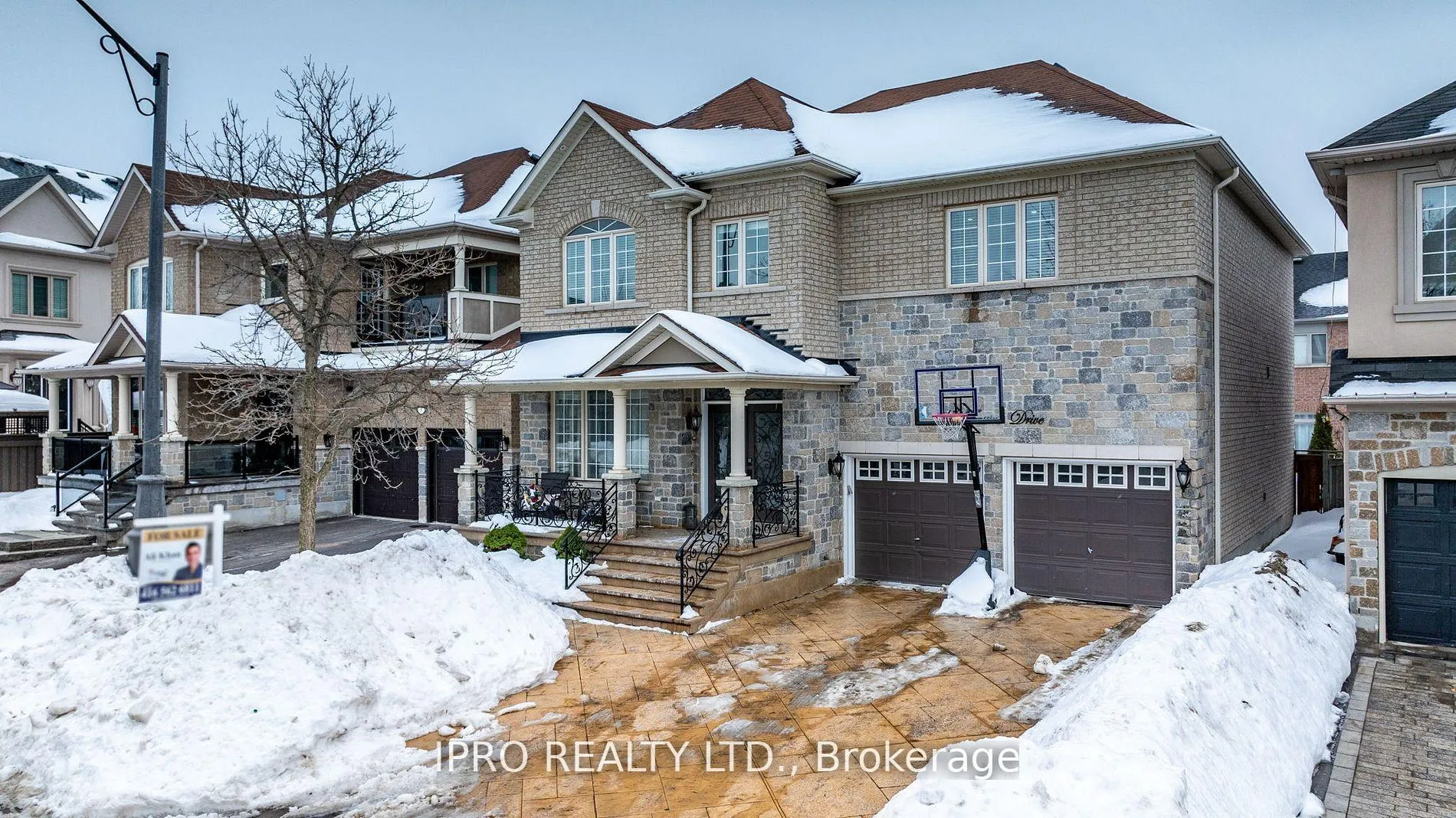 Photo 4 of 15 Frassino Drive, Vaughan, Vellore Village — HOMEH