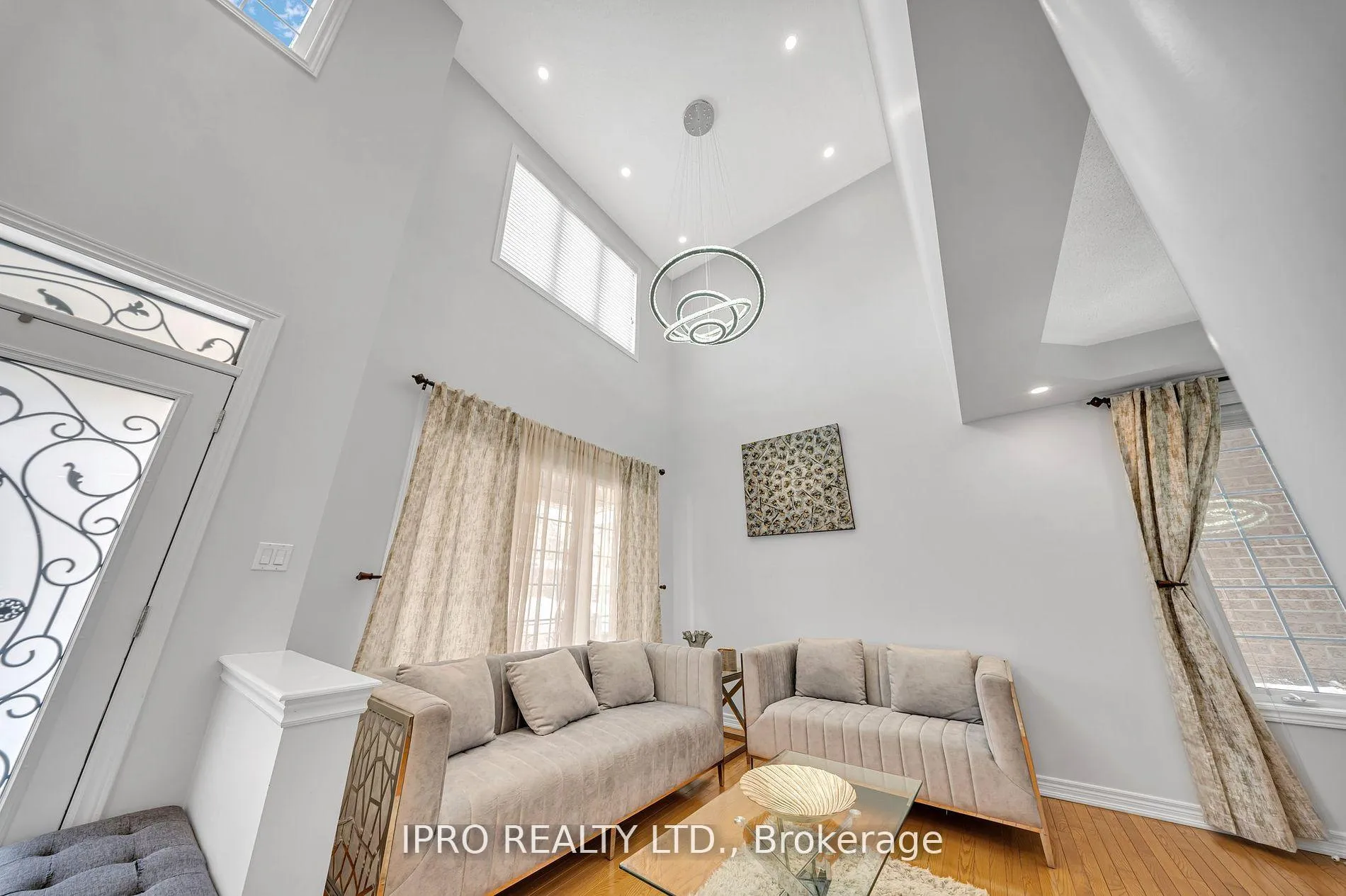 Photo 6 of 15 Frassino Drive, Vaughan, Vellore Village — HOMEH