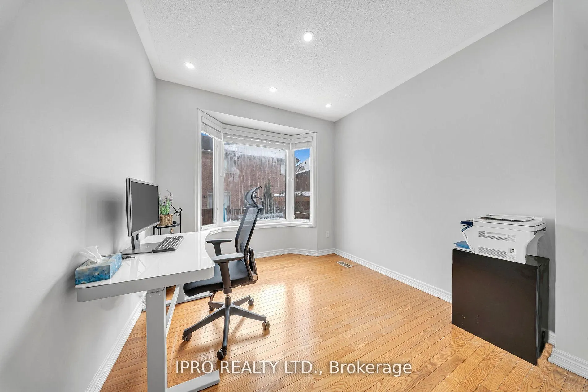 Photo 18 of 15 Frassino Drive, Vaughan, Vellore Village — HOMEH