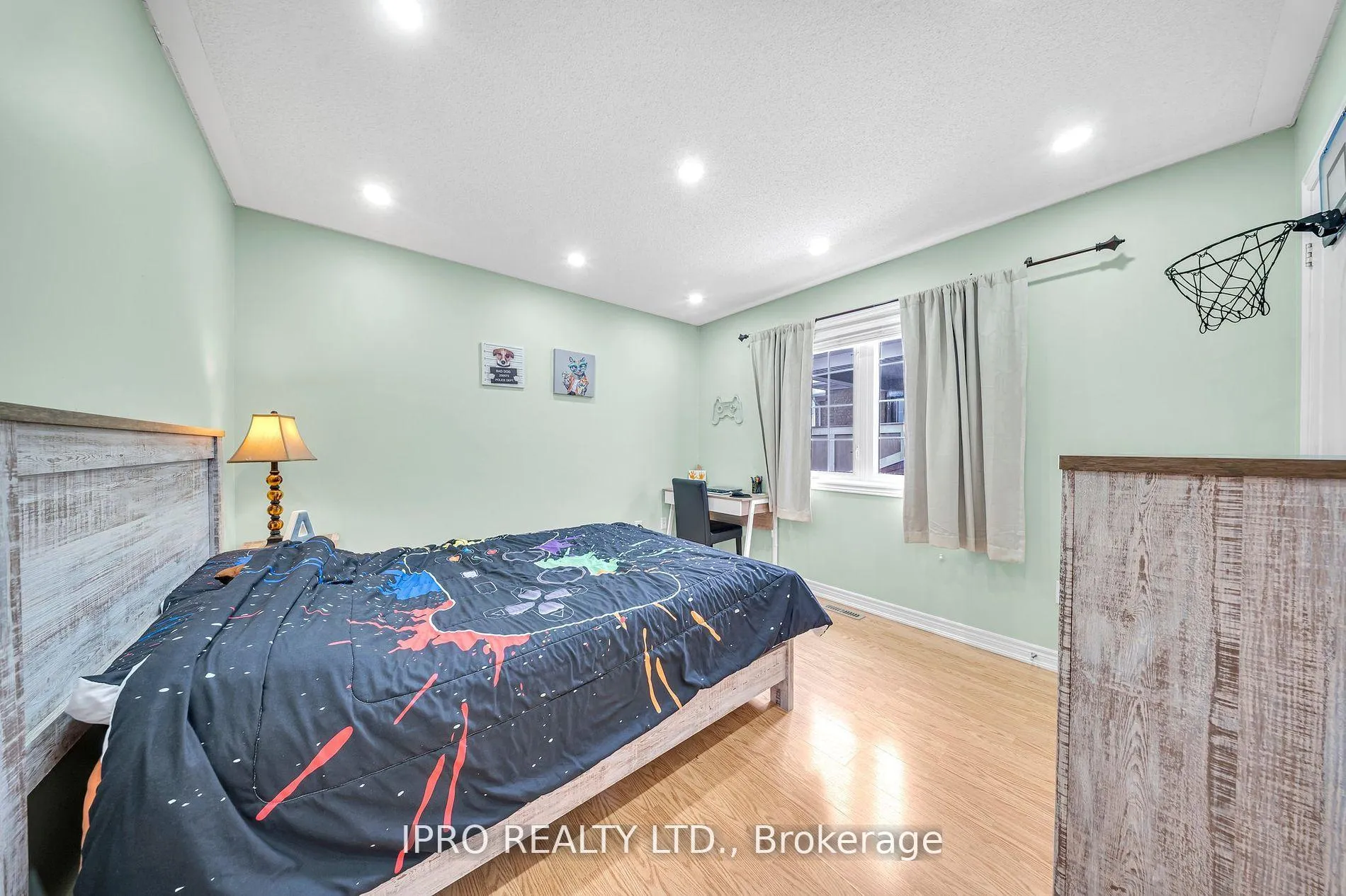 Photo 29 of 15 Frassino Drive, Vaughan, Vellore Village — HOMEH