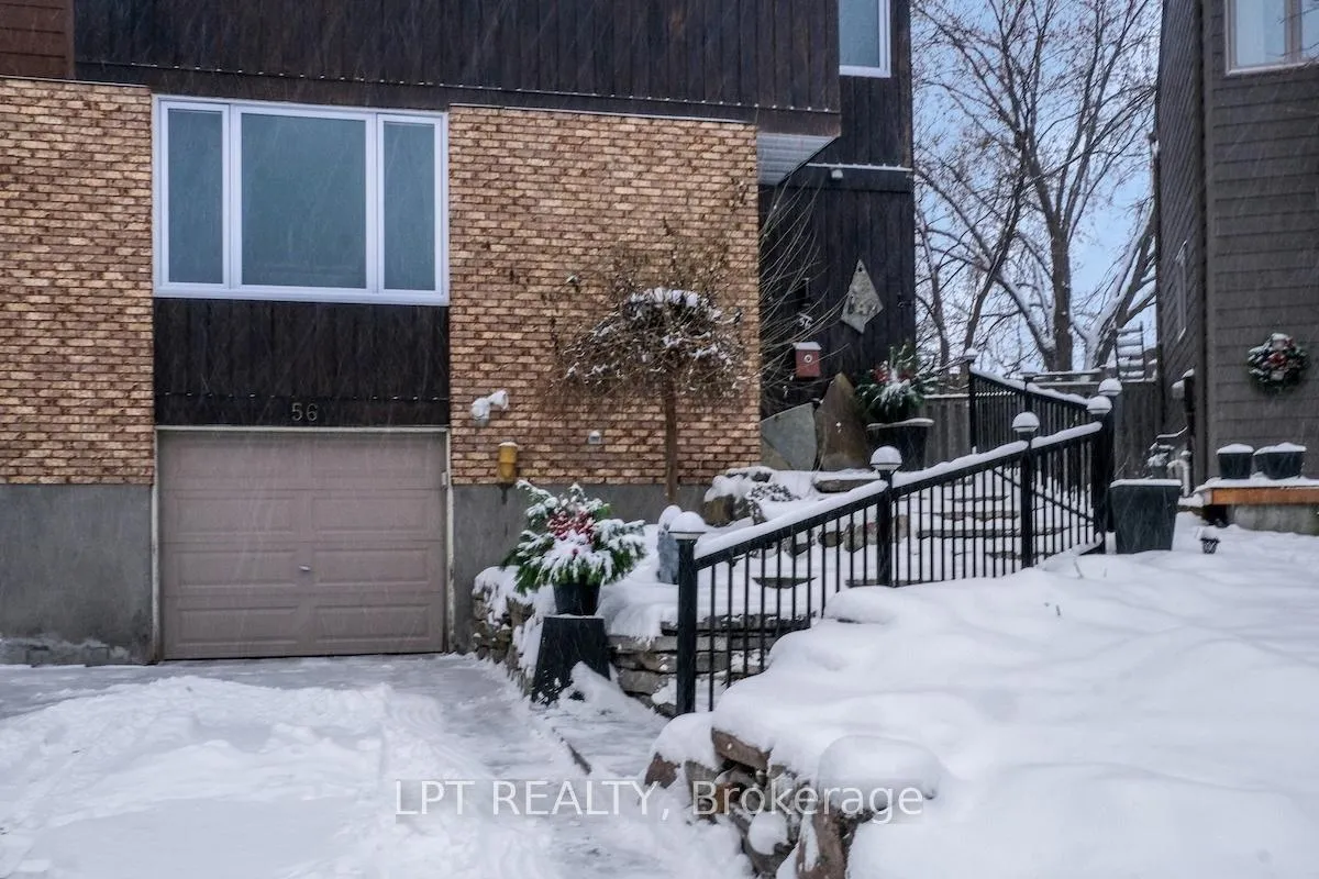 Photo 3 of 56 Sandhurst Court, Ottawa, Mooneys Bay/Riverside Park — HOMEH