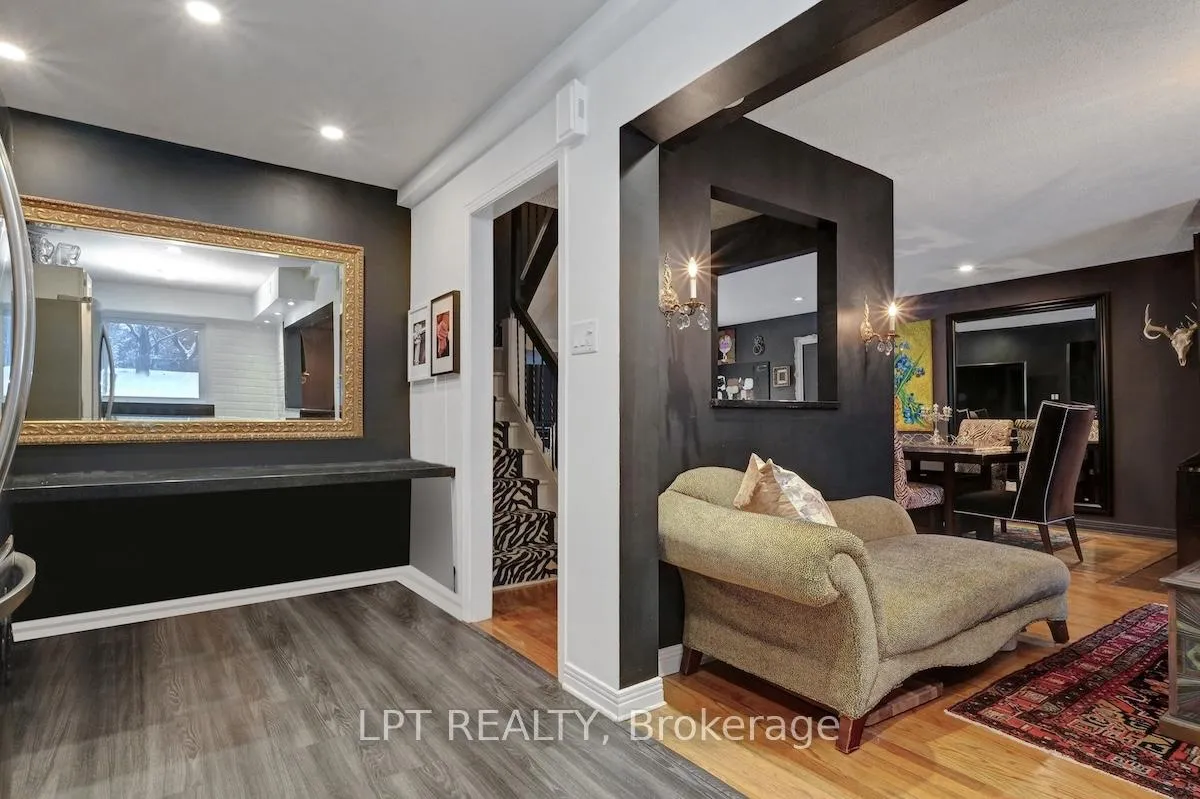 Photo 22 of 56 Sandhurst Court, Ottawa, Mooneys Bay/Riverside Park — HOMEH